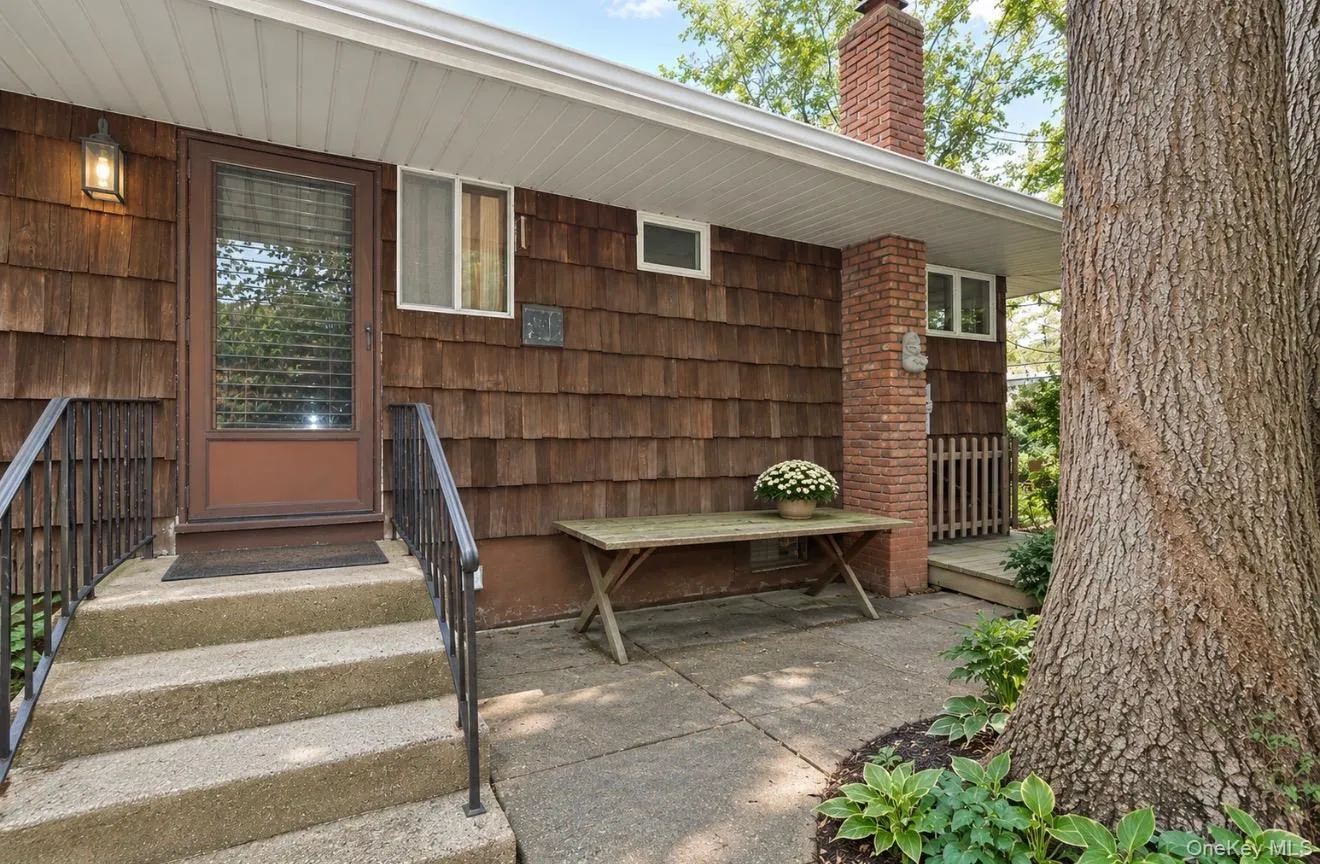 5 Pebble Lane, Huntington, NY, 3 Bedrooms Bedrooms, 5 Rooms Rooms,1 BathroomBathrooms,Residential,For Rent,Pebble,0,1057257 5 Pebble Lane, Huntington, NY, 3 Bedrooms Bedrooms, 5 Rooms Rooms,1 BathroomBathrooms,Residential,For Rent,Pebble,0,1057257