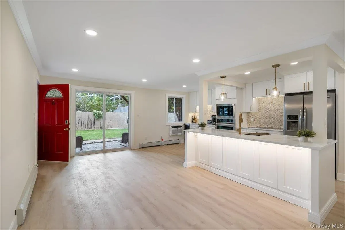 263 River Avenue, Brookhaven, NY, 1 Bedroom Bedrooms, 4 Rooms Rooms,1 BathroomBathrooms,Residential,For Rent,River,0,1057258 263 River Avenue, Brookhaven, NY, 1 Bedroom Bedrooms, 4 Rooms Rooms,1 BathroomBathrooms,Residential,For Rent,River,0,1057258