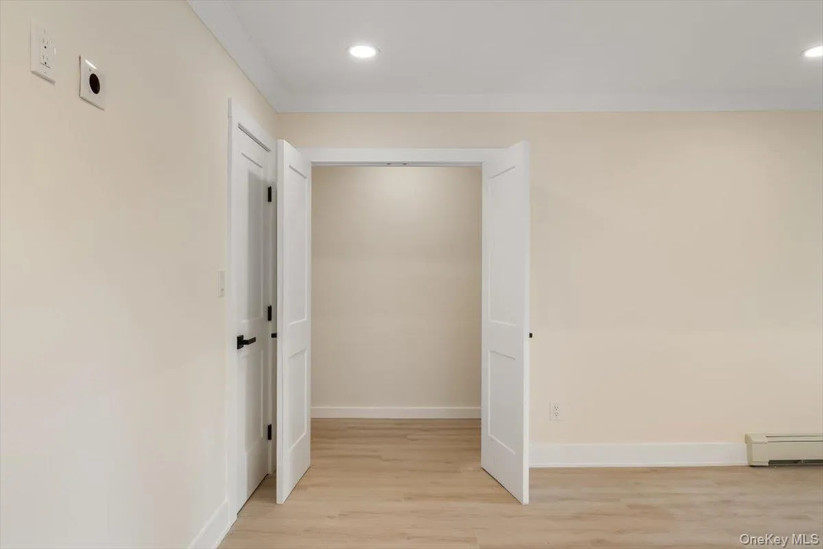 263 River Avenue, Brookhaven, NY, 1 Bedroom Bedrooms, 4 Rooms Rooms,1 BathroomBathrooms,Residential,For Rent,River,0,1057258 263 River Avenue, Brookhaven, NY, 1 Bedroom Bedrooms, 4 Rooms Rooms,1 BathroomBathrooms,Residential,For Rent,River,0,1057258