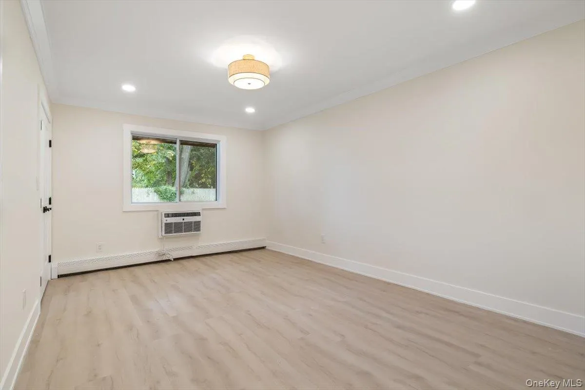 263 River Avenue, Brookhaven, NY, 1 Bedroom Bedrooms, 4 Rooms Rooms,1 BathroomBathrooms,Residential,For Rent,River,0,1057258 263 River Avenue, Brookhaven, NY, 1 Bedroom Bedrooms, 4 Rooms Rooms,1 BathroomBathrooms,Residential,For Rent,River,0,1057258