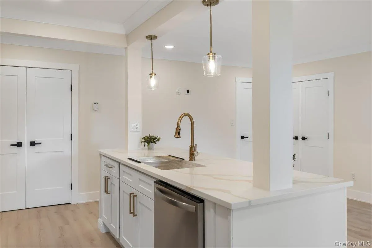263 River Avenue, Brookhaven, NY, 1 Bedroom Bedrooms, 4 Rooms Rooms,1 BathroomBathrooms,Residential,For Rent,River,0,1057258 263 River Avenue, Brookhaven, NY, 1 Bedroom Bedrooms, 4 Rooms Rooms,1 BathroomBathrooms,Residential,For Rent,River,0,1057258