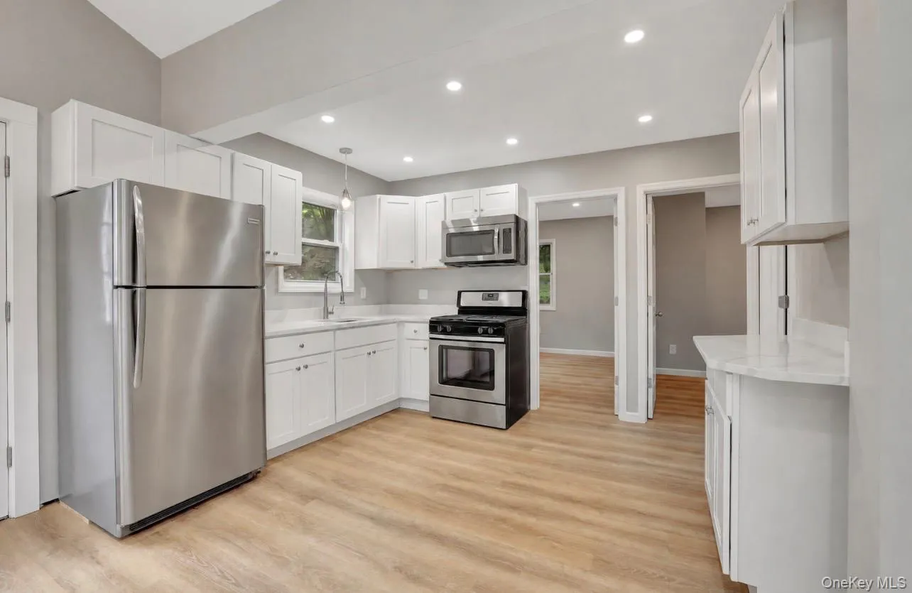 1945 New Hackensack Road, La Grange, NY, 2 Bedrooms Bedrooms, 4 Rooms Rooms,1 BathroomBathrooms,Residential,For Rent,New Hackensack,0,1057260 1945 New Hackensack Road, La Grange, NY, 2 Bedrooms Bedrooms, 4 Rooms Rooms,1 BathroomBathrooms,Residential,For Rent,New Hackensack,0,1057260