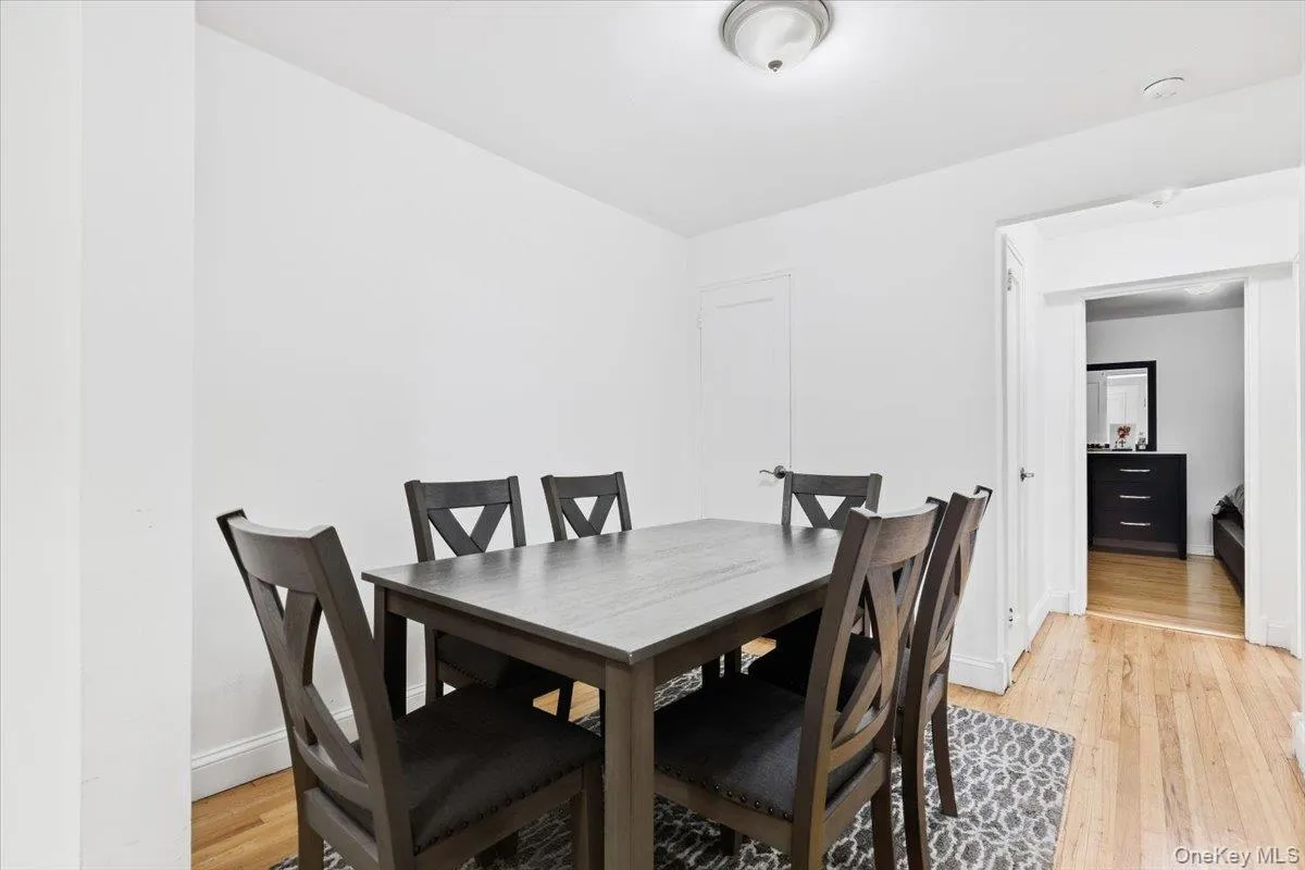 30 Ehrbar, Mount Vernon, NY, 1 Bedroom Bedrooms, 3 Rooms Rooms,1 BathroomBathrooms,Residential,For Rent,Ehrbar,0,1057261 30 Ehrbar, Mount Vernon, NY, 1 Bedroom Bedrooms, 3 Rooms Rooms,1 BathroomBathrooms,Residential,For Rent,Ehrbar,0,1057261