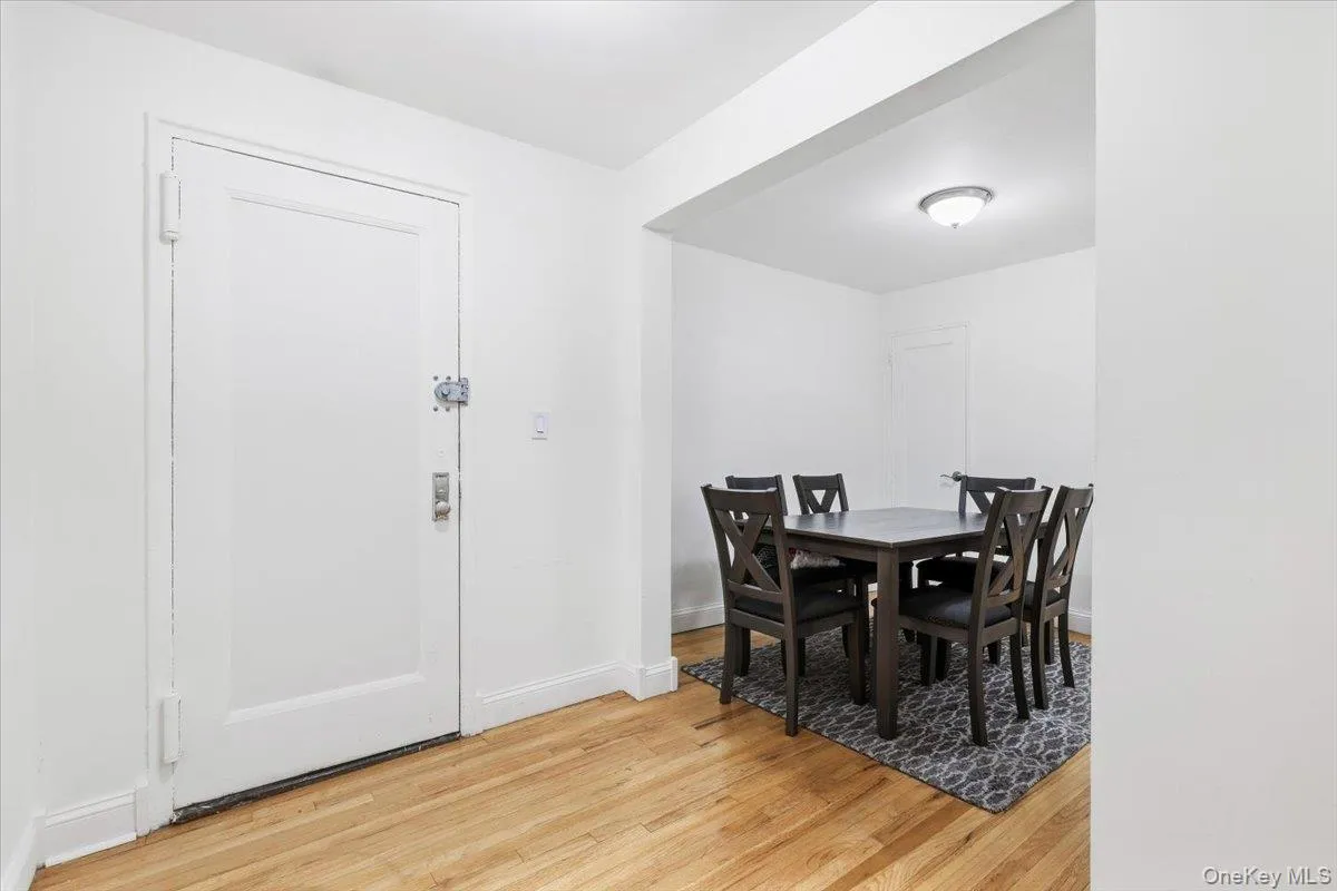 30 Ehrbar, Mount Vernon, NY, 1 Bedroom Bedrooms, 3 Rooms Rooms,1 BathroomBathrooms,Residential,For Rent,Ehrbar,0,1057261 30 Ehrbar, Mount Vernon, NY, 1 Bedroom Bedrooms, 3 Rooms Rooms,1 BathroomBathrooms,Residential,For Rent,Ehrbar,0,1057261
