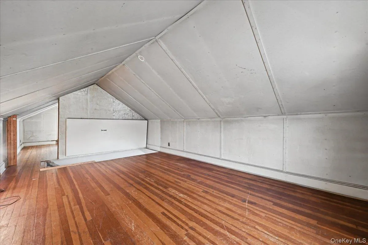 635 6th Street, Babylon, NY, 1 Bedroom Bedrooms, 5 Rooms Rooms,1 BathroomBathrooms,Residential,For Rent,6th,0,1057263 635 6th Street, Babylon, NY, 1 Bedroom Bedrooms, 5 Rooms Rooms,1 BathroomBathrooms,Residential,For Rent,6th,0,1057263