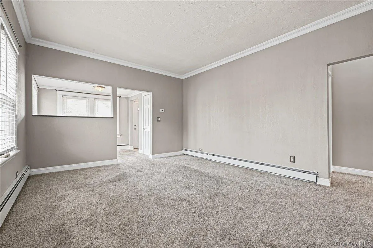 635 6th Street, Babylon, NY, 1 Bedroom Bedrooms, 5 Rooms Rooms,1 BathroomBathrooms,Residential,For Rent,6th,0,1057263 635 6th Street, Babylon, NY, 1 Bedroom Bedrooms, 5 Rooms Rooms,1 BathroomBathrooms,Residential,For Rent,6th,0,1057263