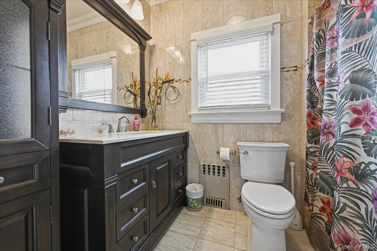 635 6th Street, Babylon, NY, 1 Bedroom Bedrooms, 5 Rooms Rooms,1 BathroomBathrooms,Residential,For Rent,6th,0,1057263 635 6th Street, Babylon, NY, 1 Bedroom Bedrooms, 5 Rooms Rooms,1 BathroomBathrooms,Residential,For Rent,6th,0,1057263