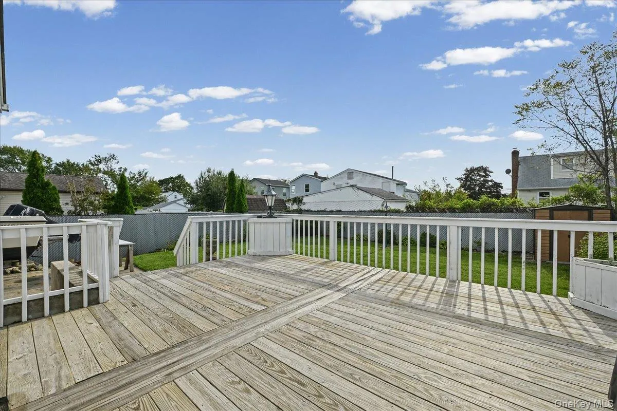 635 6th Street, Babylon, NY, 1 Bedroom Bedrooms, 5 Rooms Rooms,1 BathroomBathrooms,Residential,For Rent,6th,0,1057263 635 6th Street, Babylon, NY, 1 Bedroom Bedrooms, 5 Rooms Rooms,1 BathroomBathrooms,Residential,For Rent,6th,0,1057263