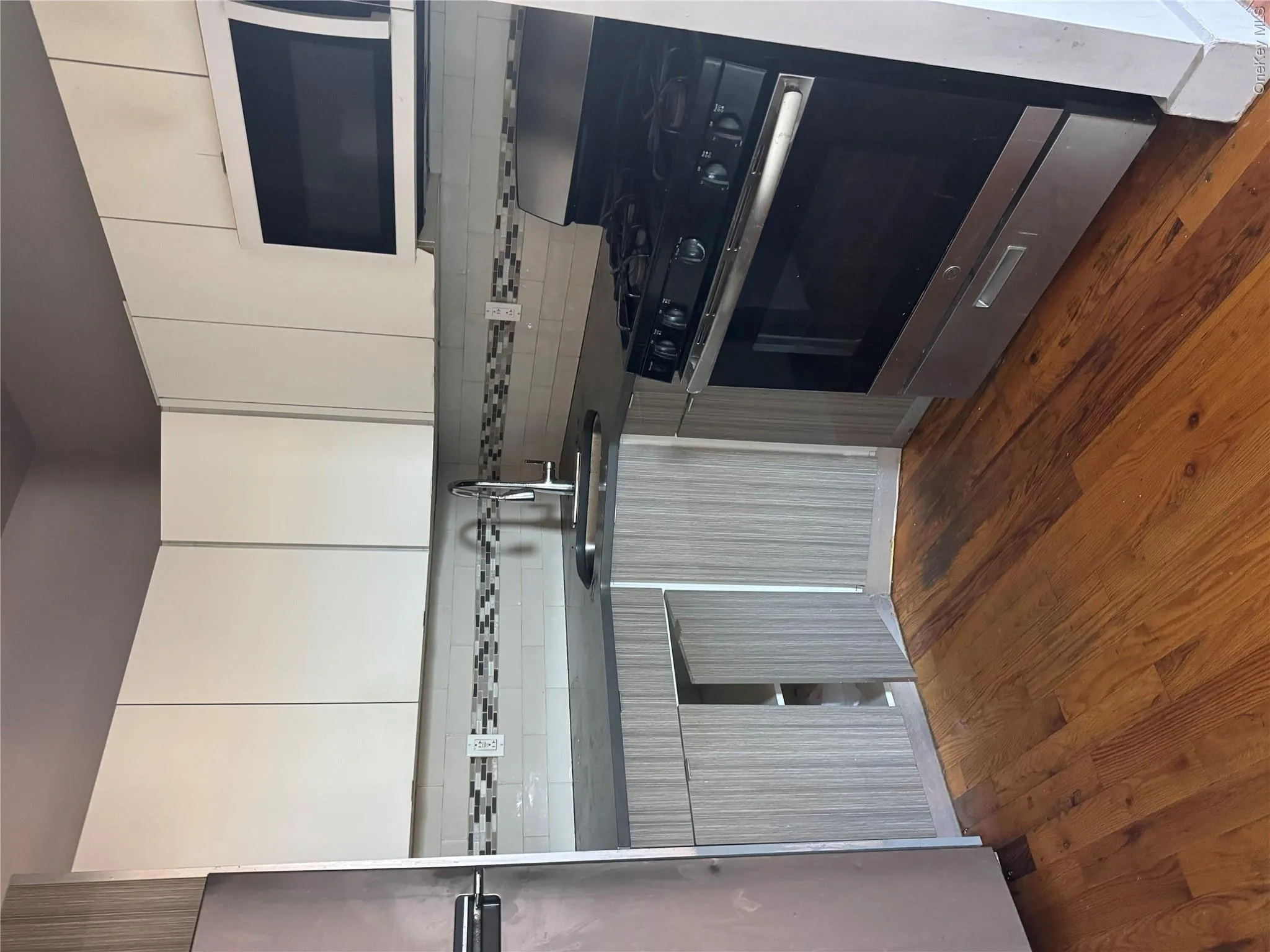 9602 Northern Blvd, New York, NY, 2 Bedroom Bedrooms, 4 Room Rooms,1 BathroomBathrooms,Residential Lease,For Rent,Northern Blvd,0,1057265 9602 Northern Blvd, New York, NY, 2 Bedroom Bedrooms, 4 Room Rooms,1 BathroomBathrooms,Residential Lease,For Rent,Northern Blvd,0,1057265