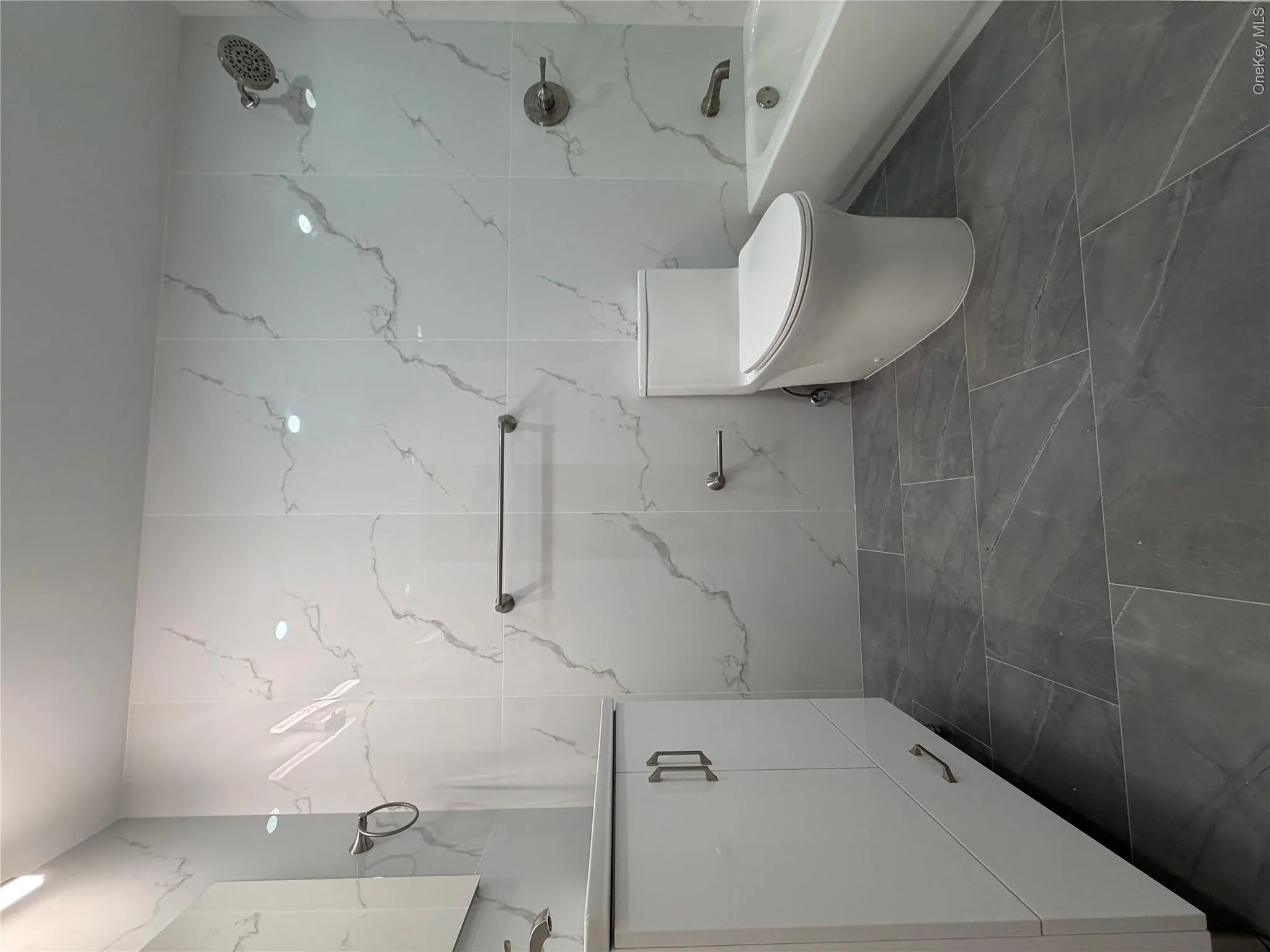 15-80 208th Place, New York, NY, 3 Bedrooms Bedrooms, 6 Rooms Rooms,2 BathroomsBathrooms,Residential Lease,For Rent,208th,0,1057268 15-80 208th Place, New York, NY, 3 Bedrooms Bedrooms, 6 Rooms Rooms,2 BathroomsBathrooms,Residential Lease,For Rent,208th,0,1057268