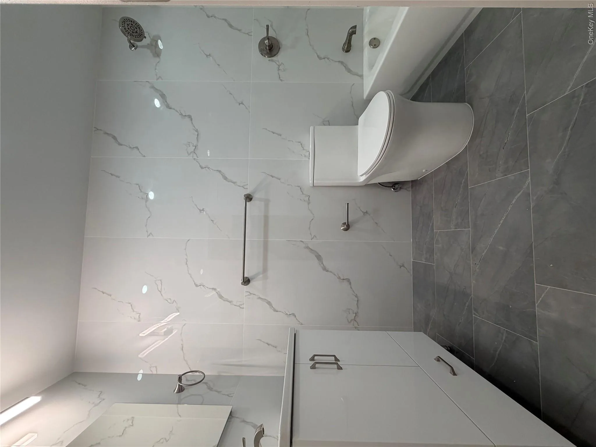 15-80 208th Place, New York, NY, 3 Bedrooms Bedrooms, 6 Rooms Rooms,2 BathroomsBathrooms,Residential Lease,For Rent,208th,0,1057268 15-80 208th Place, New York, NY, 3 Bedrooms Bedrooms, 6 Rooms Rooms,2 BathroomsBathrooms,Residential Lease,For Rent,208th,0,1057268