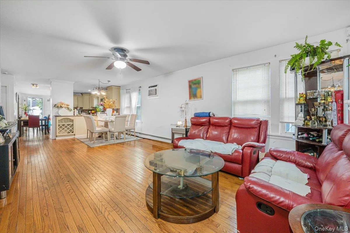 25 3rd Avenue, Islip, NY, 3 Bedrooms Bedrooms, 6 Rooms Rooms,2 BathroomsBathrooms,Residential,For Rent,3rd,0,1057270 25 3rd Avenue, Islip, NY, 3 Bedrooms Bedrooms, 6 Rooms Rooms,2 BathroomsBathrooms,Residential,For Rent,3rd,0,1057270