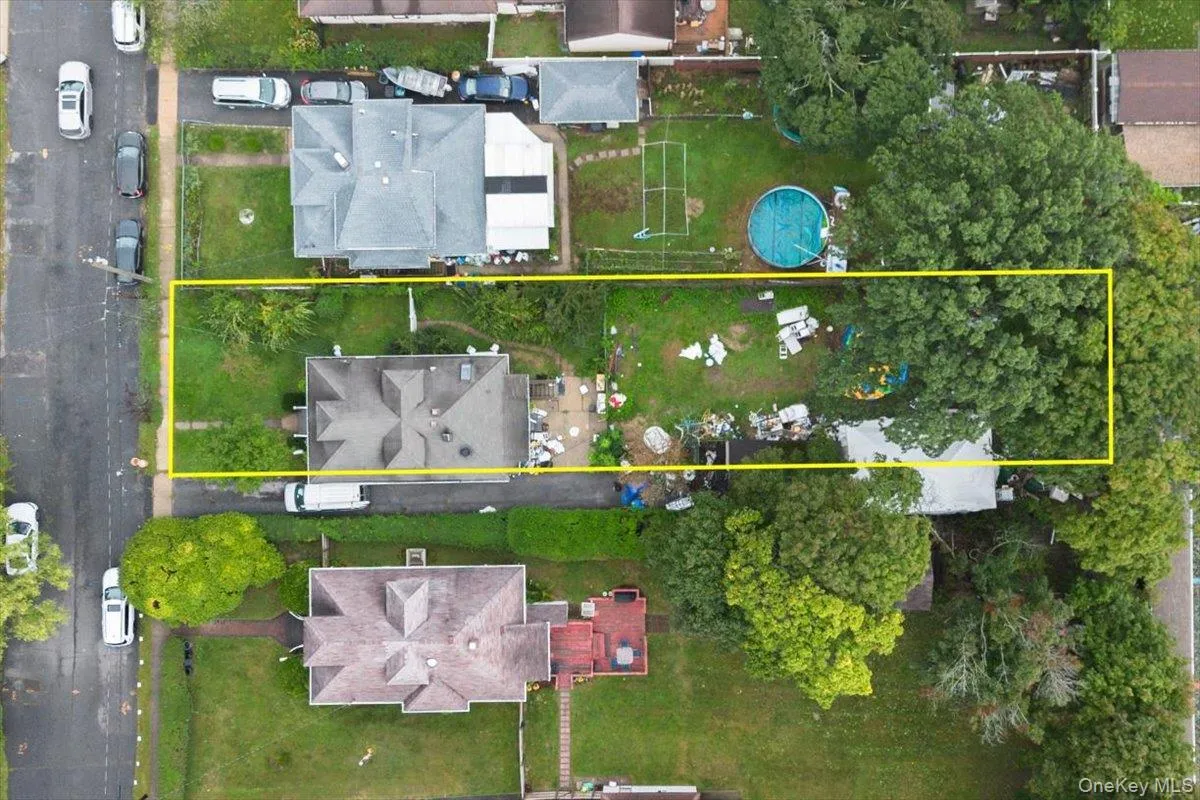 25 3rd Avenue, Islip, NY, 3 Bedrooms Bedrooms, 6 Rooms Rooms,2 BathroomsBathrooms,Residential,For Rent,3rd,0,1057270 25 3rd Avenue, Islip, NY, 3 Bedrooms Bedrooms, 6 Rooms Rooms,2 BathroomsBathrooms,Residential,For Rent,3rd,0,1057270