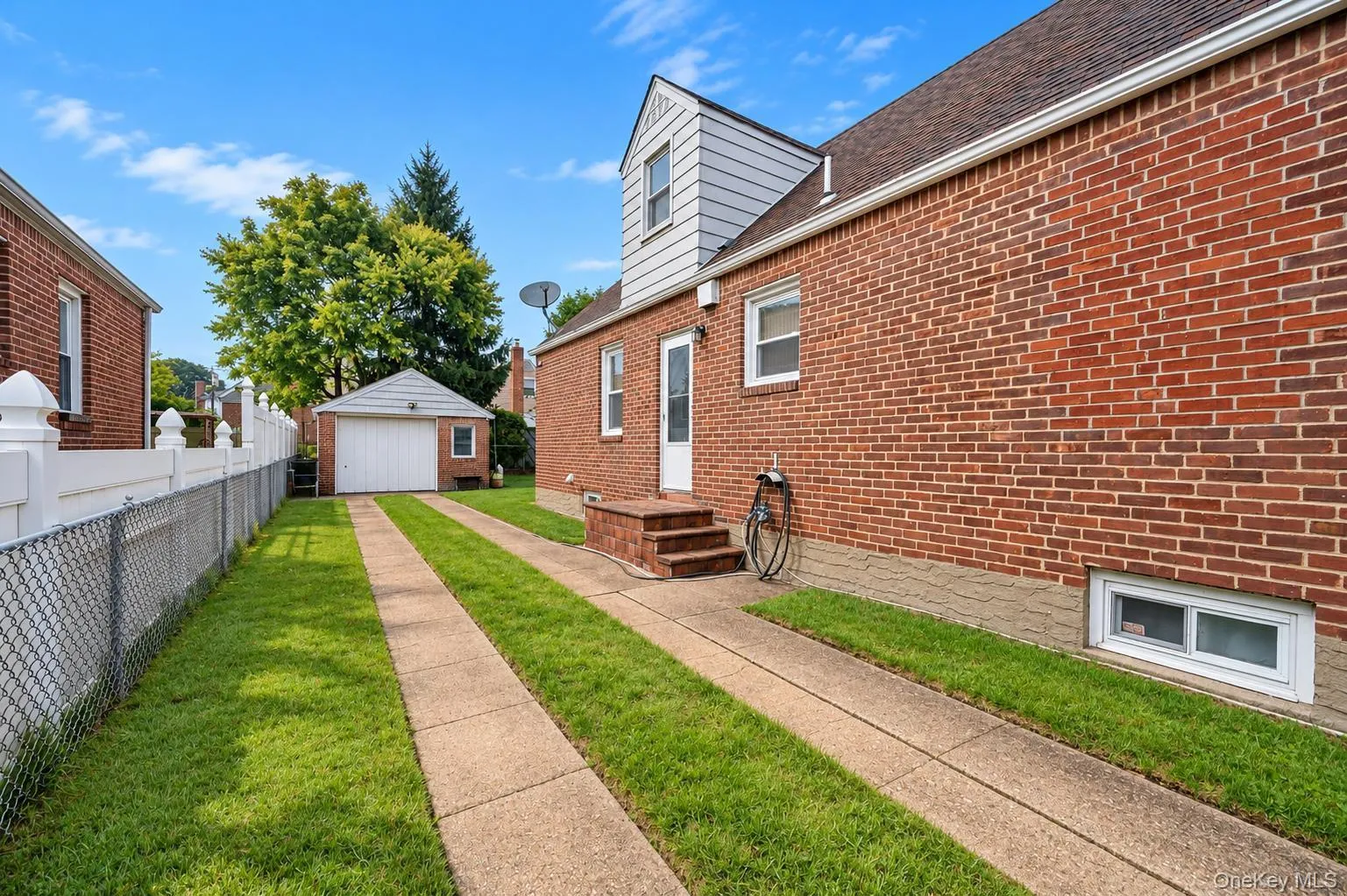 61 Stephen Place, Hempstead, NY, 4 Bedrooms Bedrooms, 12 Rooms Rooms,2 BathroomsBathrooms,Residential,For Rent,Stephen,0,1057275 61 Stephen Place, Hempstead, NY, 4 Bedrooms Bedrooms, 12 Rooms Rooms,2 BathroomsBathrooms,Residential,For Rent,Stephen,0,1057275