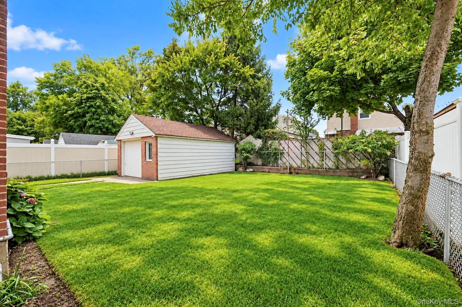 61 Stephen Place, Hempstead, NY, 4 Bedrooms Bedrooms, 12 Rooms Rooms,2 BathroomsBathrooms,Residential,For Rent,Stephen,0,1057275 61 Stephen Place, Hempstead, NY, 4 Bedrooms Bedrooms, 12 Rooms Rooms,2 BathroomsBathrooms,Residential,For Rent,Stephen,0,1057275