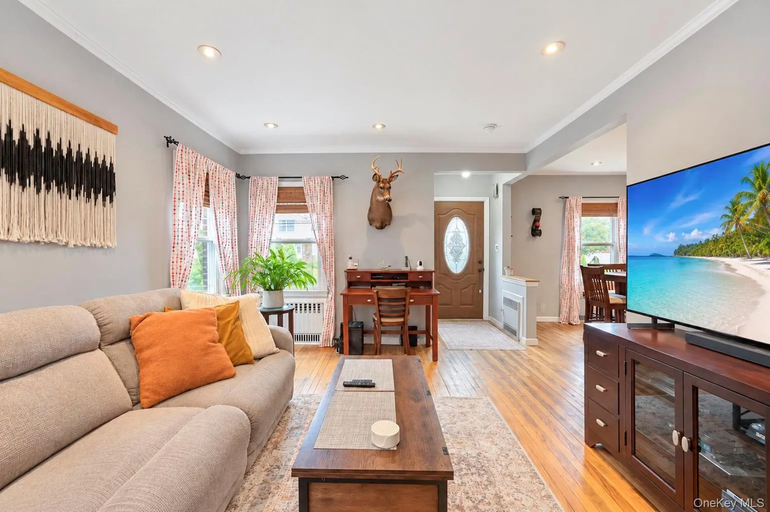 61 Stephen Place, Hempstead, NY, 4 Bedrooms Bedrooms, 12 Rooms Rooms,2 BathroomsBathrooms,Residential,For Rent,Stephen,0,1057275 61 Stephen Place, Hempstead, NY, 4 Bedrooms Bedrooms, 12 Rooms Rooms,2 BathroomsBathrooms,Residential,For Rent,Stephen,0,1057275