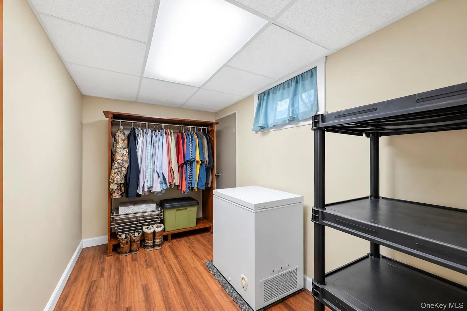 61 Stephen Place, Hempstead, NY, 4 Bedrooms Bedrooms, 12 Rooms Rooms,2 BathroomsBathrooms,Residential,For Rent,Stephen,0,1057275 61 Stephen Place, Hempstead, NY, 4 Bedrooms Bedrooms, 12 Rooms Rooms,2 BathroomsBathrooms,Residential,For Rent,Stephen,0,1057275