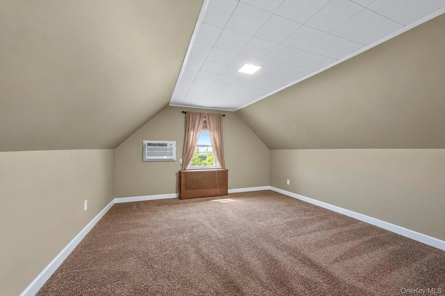 61 Stephen Place, Hempstead, NY, 4 Bedrooms Bedrooms, 12 Rooms Rooms,2 BathroomsBathrooms,Residential,For Rent,Stephen,0,1057275 61 Stephen Place, Hempstead, NY, 4 Bedrooms Bedrooms, 12 Rooms Rooms,2 BathroomsBathrooms,Residential,For Rent,Stephen,0,1057275