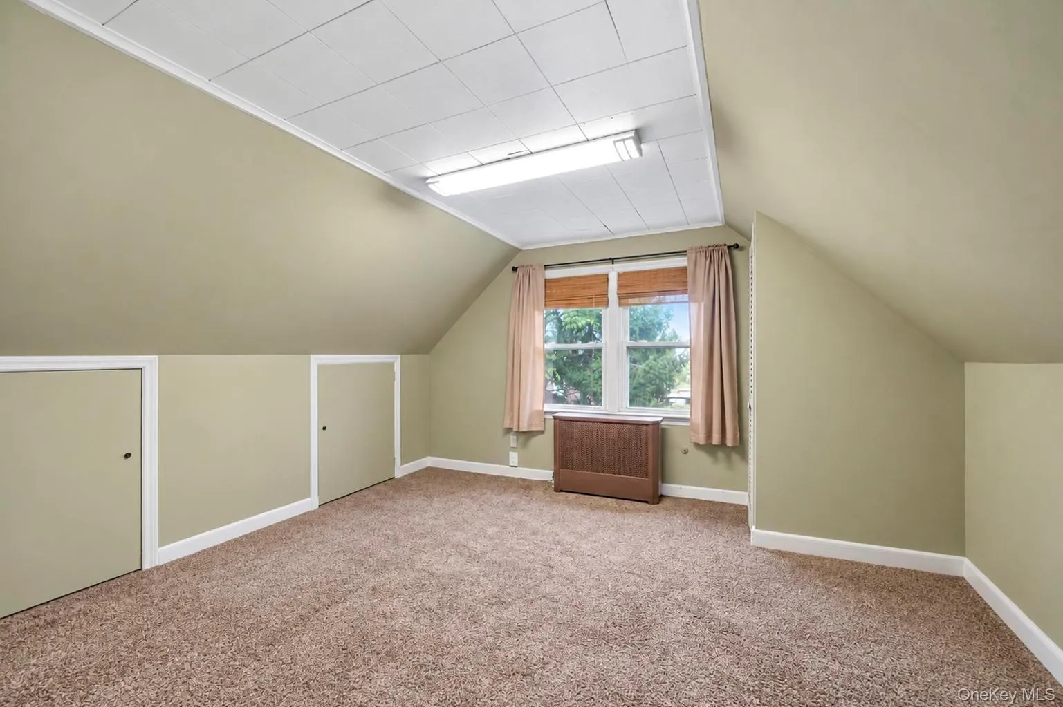 61 Stephen Place, Hempstead, NY, 4 Bedrooms Bedrooms, 12 Rooms Rooms,2 BathroomsBathrooms,Residential,For Rent,Stephen,0,1057275 61 Stephen Place, Hempstead, NY, 4 Bedrooms Bedrooms, 12 Rooms Rooms,2 BathroomsBathrooms,Residential,For Rent,Stephen,0,1057275