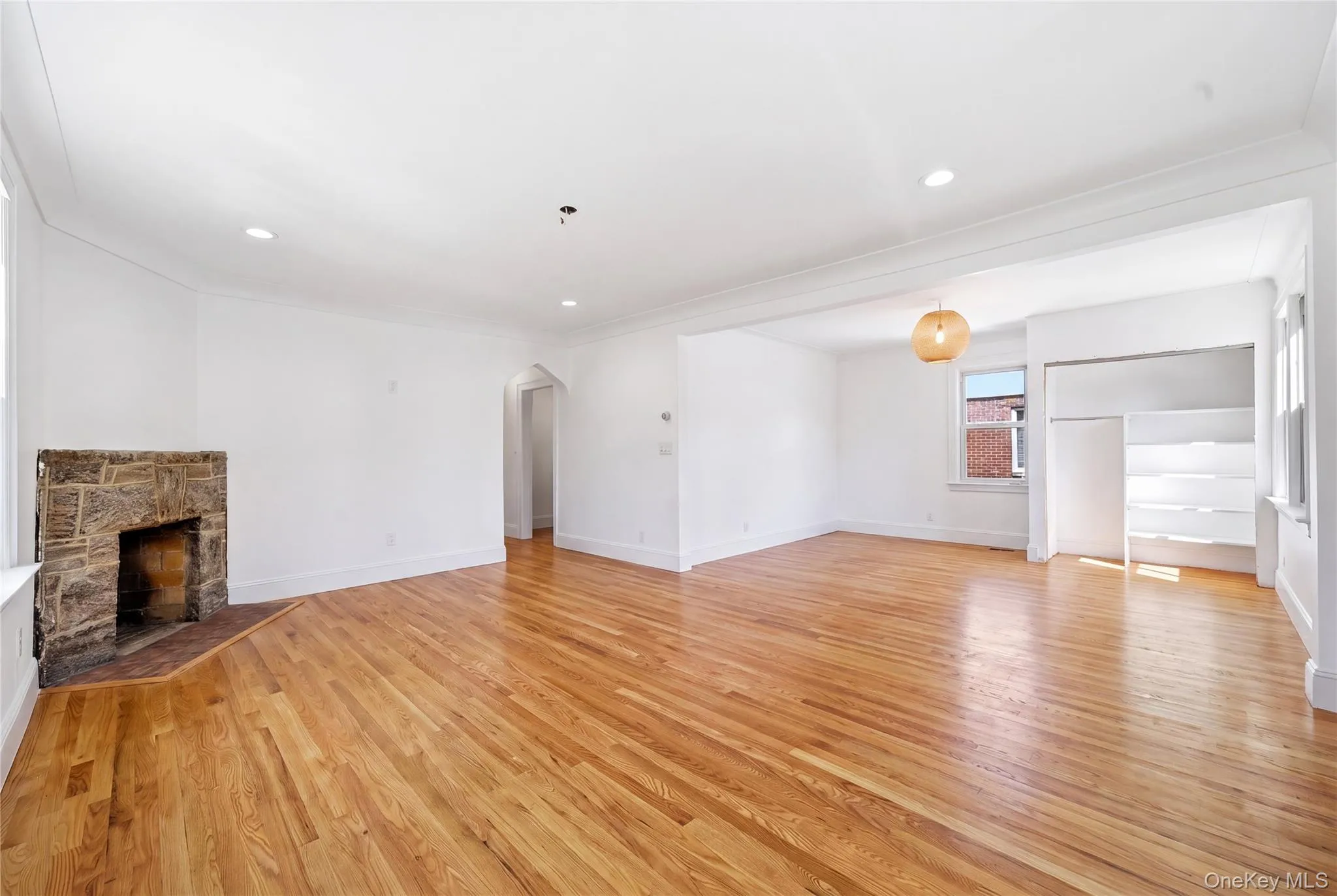 48 Central Boulevard, Hempstead, NY, 3 Bedrooms Bedrooms, 7 Rooms Rooms,2 BathroomsBathrooms,Residential,For Rent,Central,0,1057276 48 Central Boulevard, Hempstead, NY, 3 Bedrooms Bedrooms, 7 Rooms Rooms,2 BathroomsBathrooms,Residential,For Rent,Central,0,1057276