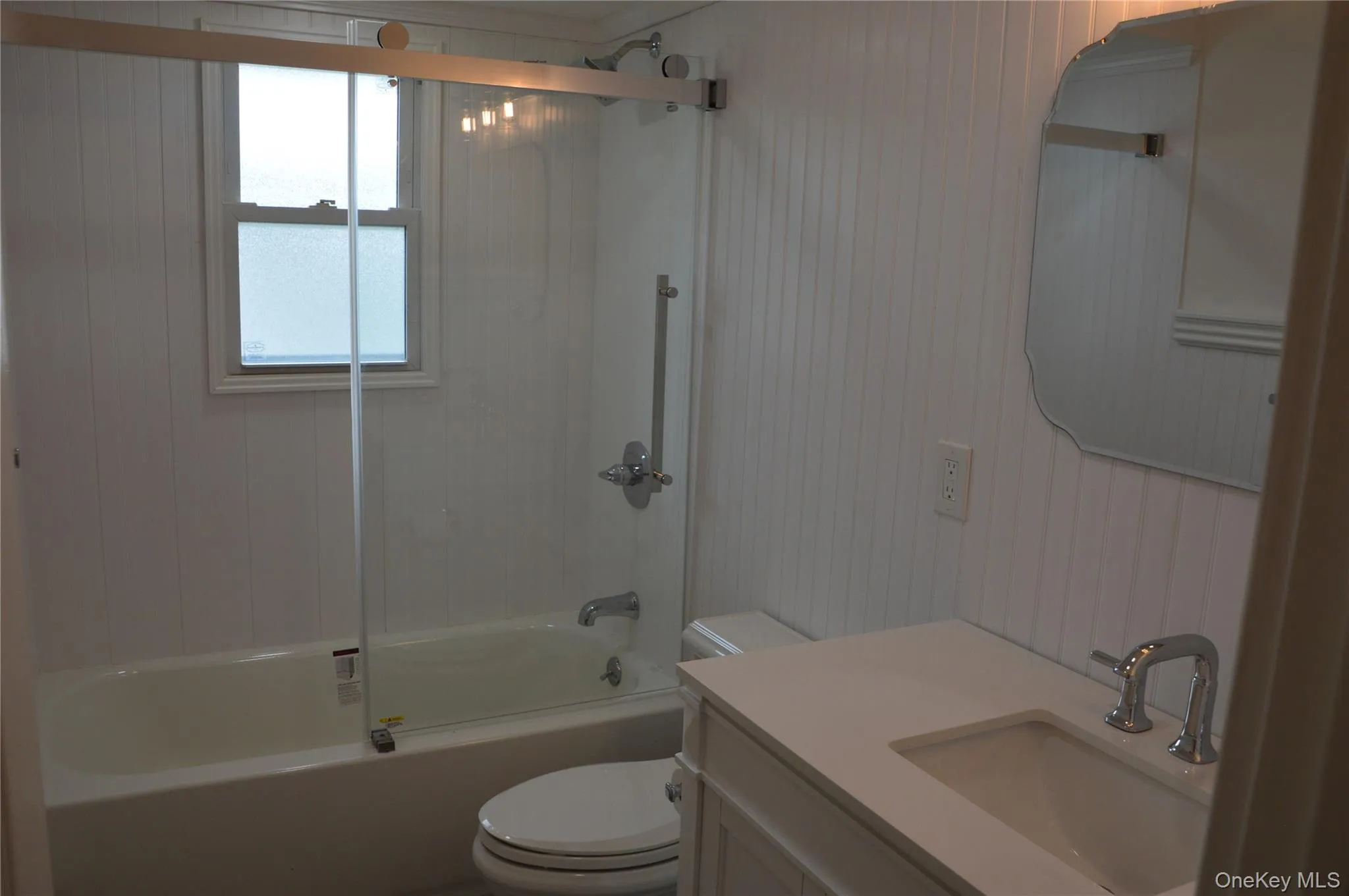 18 Sterling Place, Islip, NY, 5 Bedroom Bedrooms, 9 Room Rooms,2 BathroomBathrooms,Residential Lease,For Rent,Sterling,0,1057278 18 Sterling Place, Islip, NY, 5 Bedroom Bedrooms, 9 Room Rooms,2 BathroomBathrooms,Residential Lease,For Rent,Sterling,0,1057278