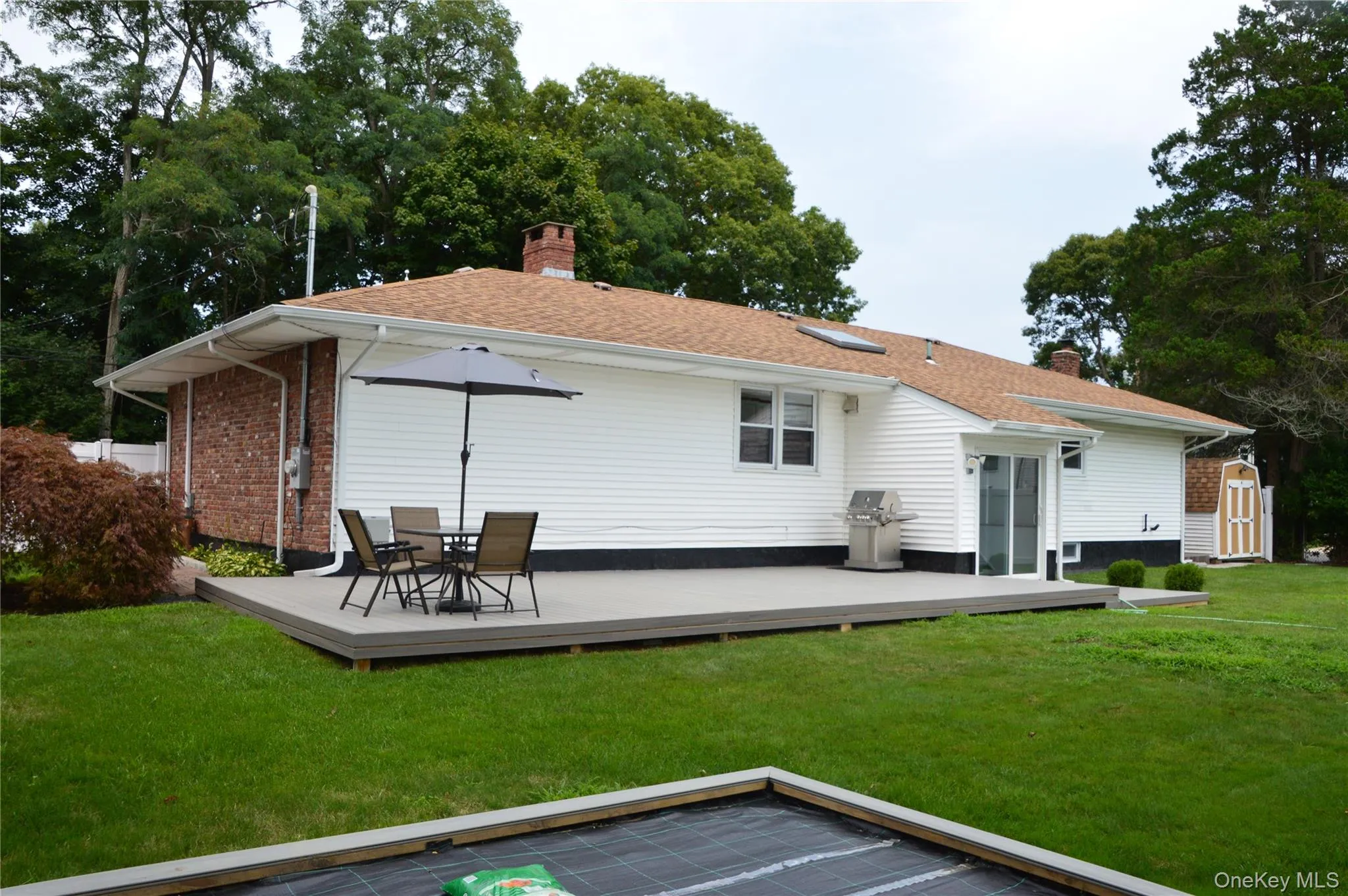 18 Sterling Place, Islip, NY, 5 Bedroom Bedrooms, 9 Room Rooms,2 BathroomBathrooms,Residential Lease,For Rent,Sterling,0,1057278 18 Sterling Place, Islip, NY, 5 Bedroom Bedrooms, 9 Room Rooms,2 BathroomBathrooms,Residential Lease,For Rent,Sterling,0,1057278