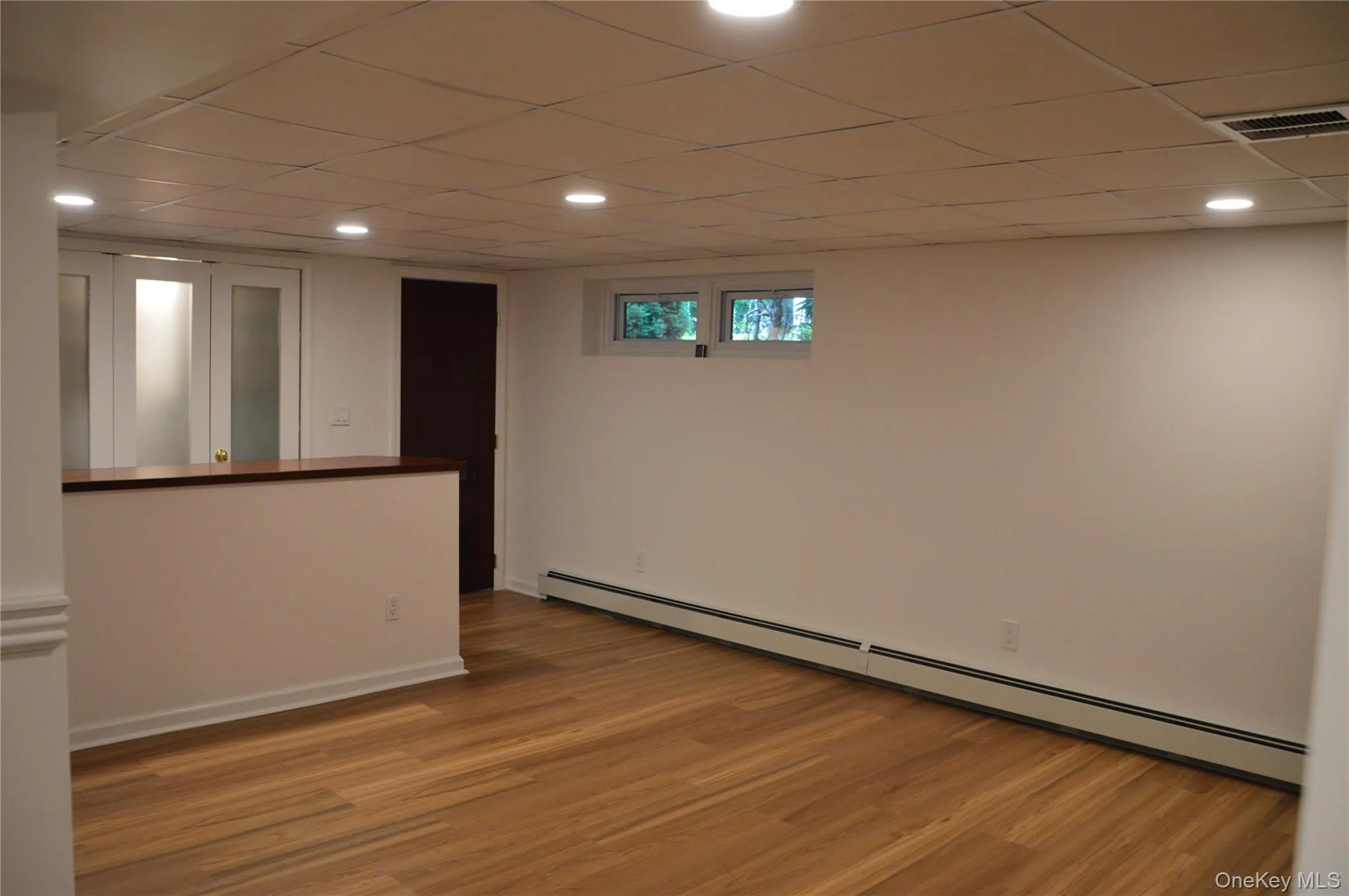 18 Sterling Place, Islip, NY, 5 Bedroom Bedrooms, 9 Room Rooms,2 BathroomBathrooms,Residential Lease,For Rent,Sterling,0,1057278 18 Sterling Place, Islip, NY, 5 Bedroom Bedrooms, 9 Room Rooms,2 BathroomBathrooms,Residential Lease,For Rent,Sterling,0,1057278