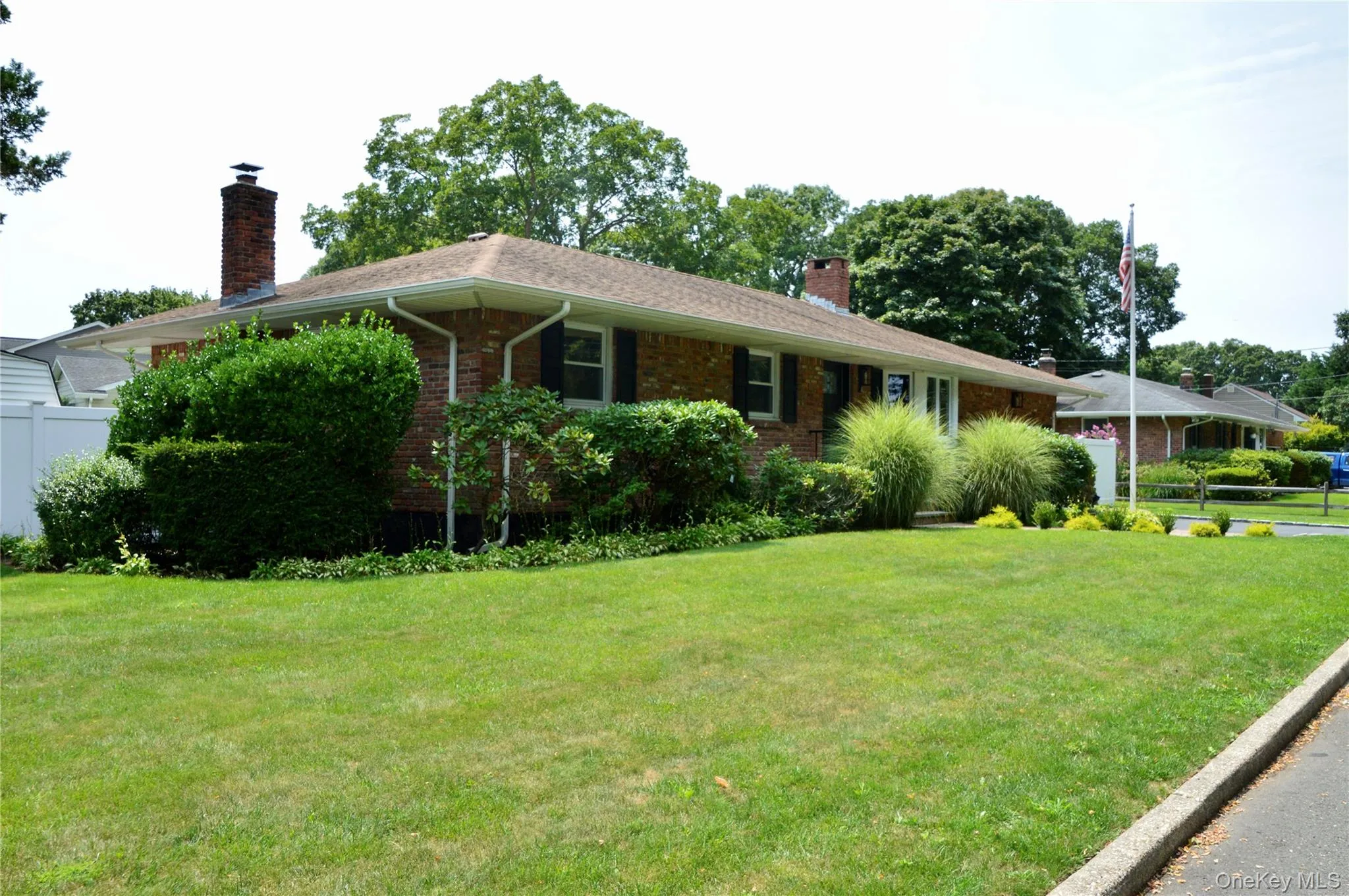 18 Sterling Place, Islip, NY, 5 Bedroom Bedrooms, 9 Room Rooms,2 BathroomBathrooms,Residential Lease,For Rent,Sterling,0,1057278 18 Sterling Place, Islip, NY, 5 Bedroom Bedrooms, 9 Room Rooms,2 BathroomBathrooms,Residential Lease,For Rent,Sterling,0,1057278