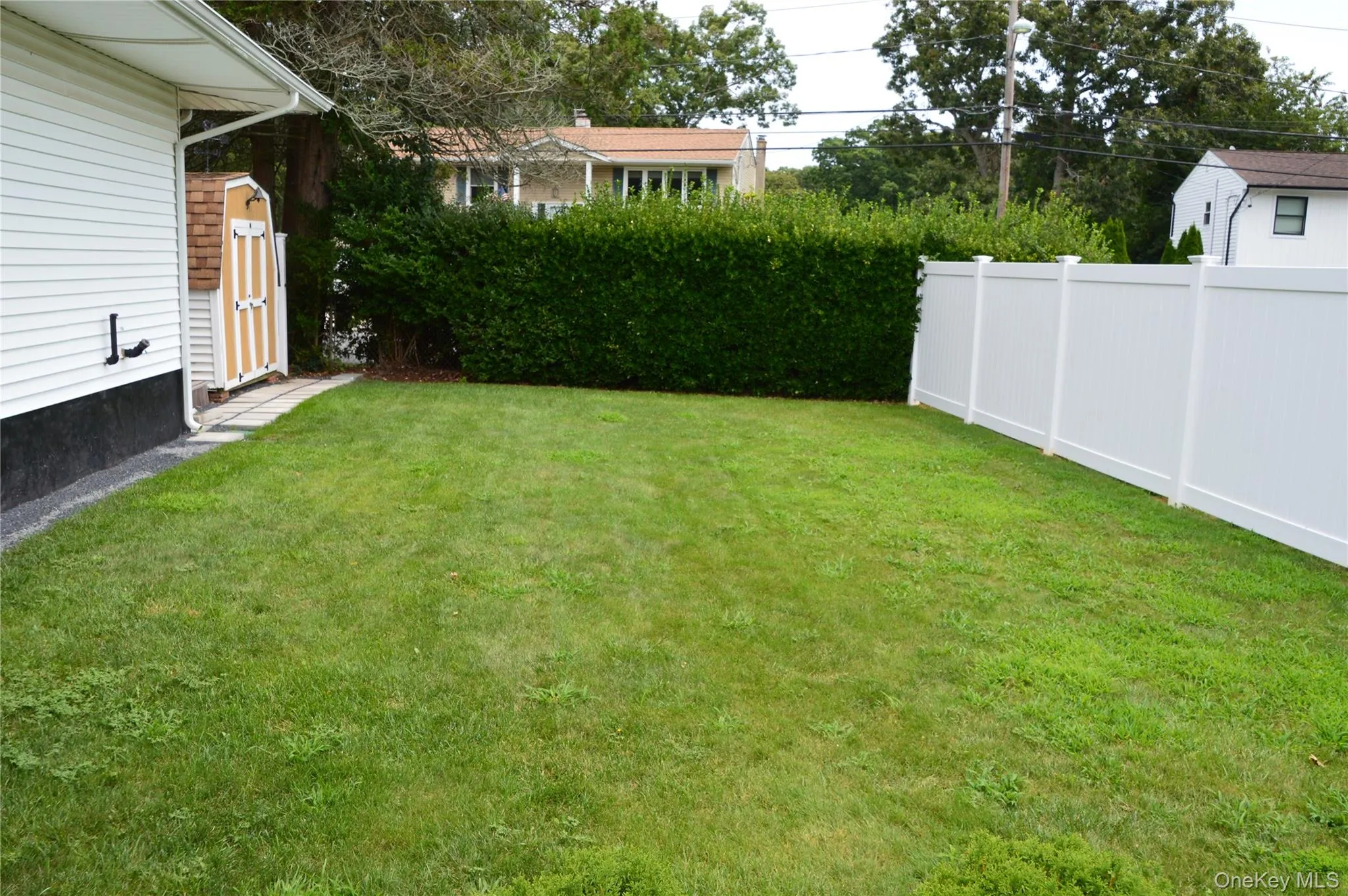 18 Sterling Place, Islip, NY, 5 Bedroom Bedrooms, 9 Room Rooms,2 BathroomBathrooms,Residential Lease,For Rent,Sterling,0,1057278 18 Sterling Place, Islip, NY, 5 Bedroom Bedrooms, 9 Room Rooms,2 BathroomBathrooms,Residential Lease,For Rent,Sterling,0,1057278