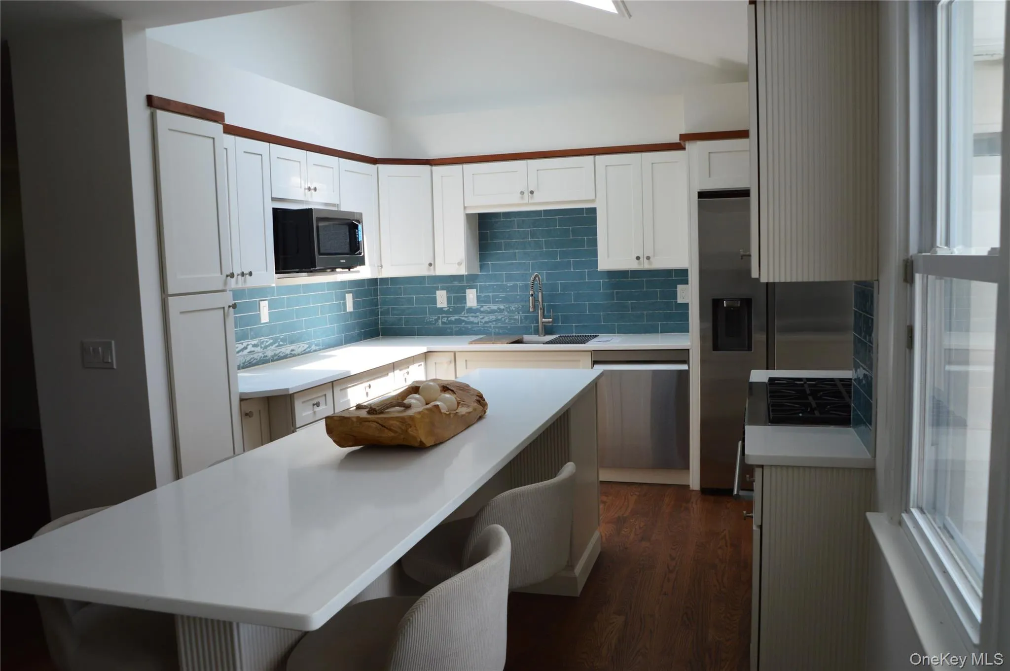 18 Sterling Place, Islip, NY, 5 Bedroom Bedrooms, 9 Room Rooms,2 BathroomBathrooms,Residential Lease,For Rent,Sterling,0,1057278 18 Sterling Place, Islip, NY, 5 Bedroom Bedrooms, 9 Room Rooms,2 BathroomBathrooms,Residential Lease,For Rent,Sterling,0,1057278