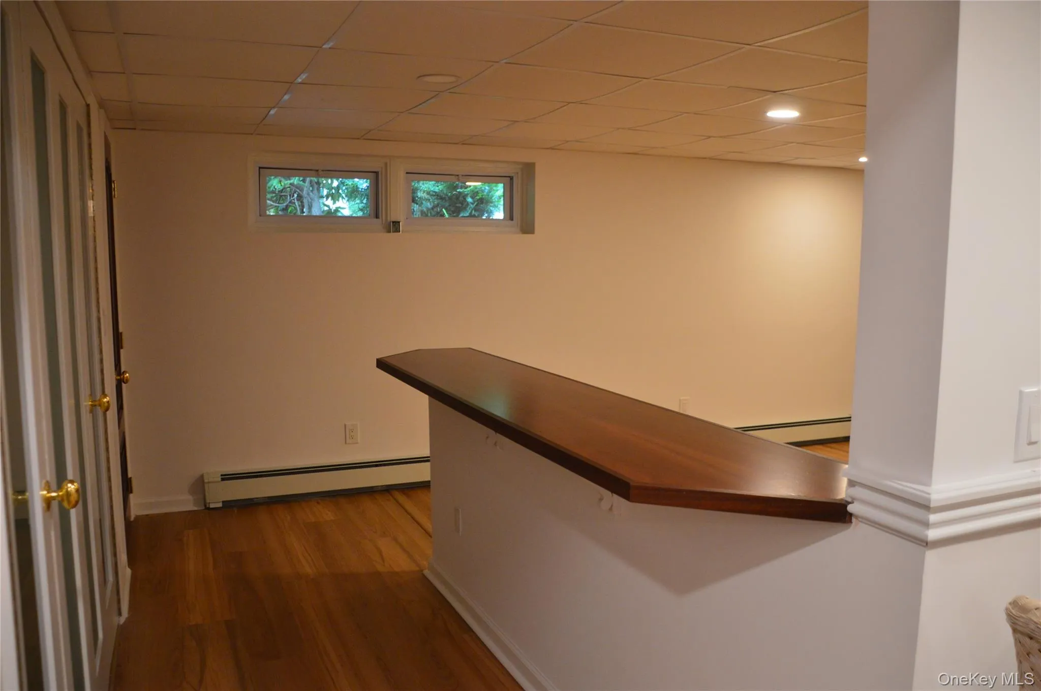 18 Sterling Place, Islip, NY, 5 Bedroom Bedrooms, 9 Room Rooms,2 BathroomBathrooms,Residential Lease,For Rent,Sterling,0,1057278 18 Sterling Place, Islip, NY, 5 Bedroom Bedrooms, 9 Room Rooms,2 BathroomBathrooms,Residential Lease,For Rent,Sterling,0,1057278