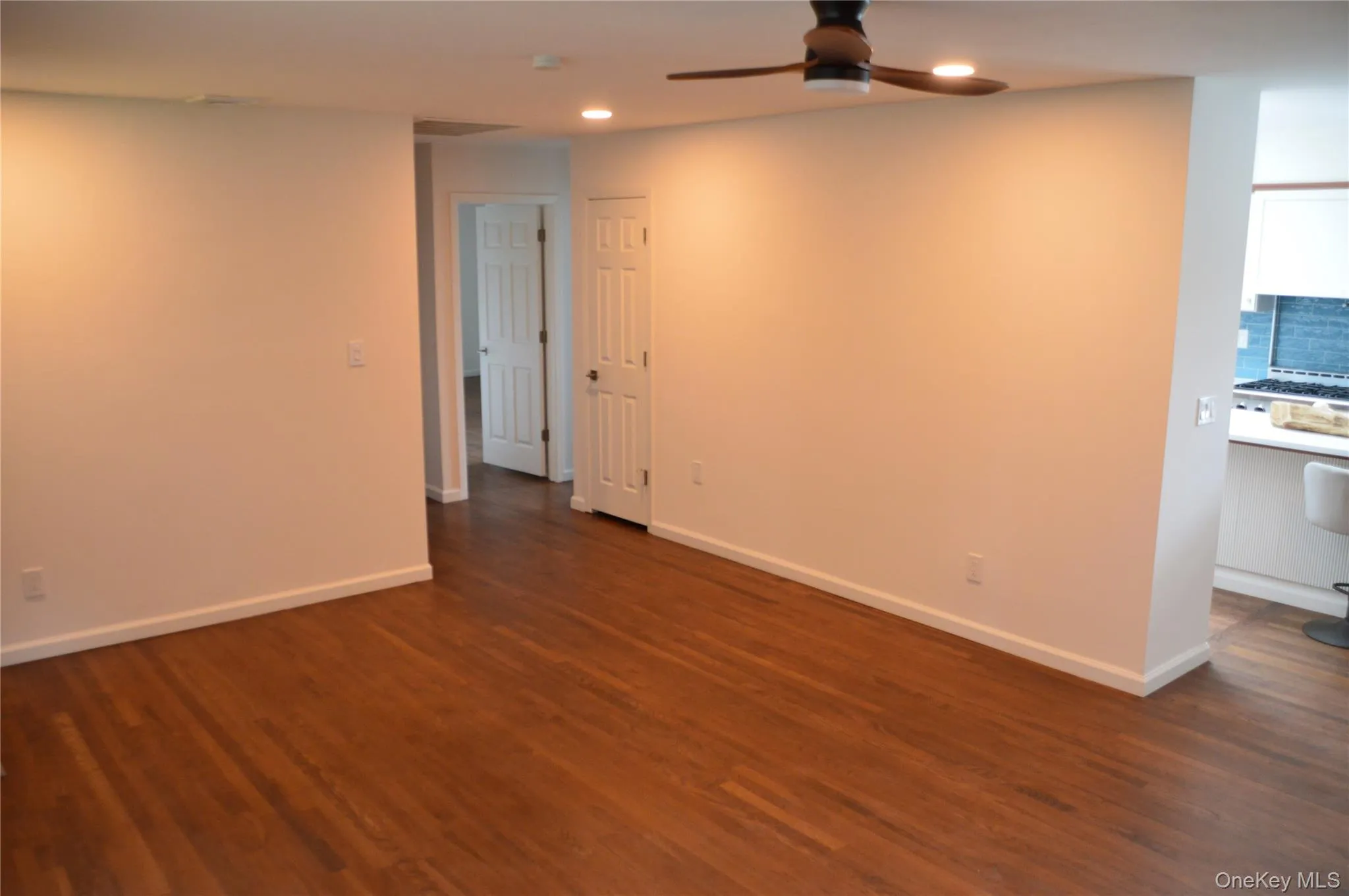 18 Sterling Place, Islip, NY, 5 Bedroom Bedrooms, 9 Room Rooms,2 BathroomBathrooms,Residential Lease,For Rent,Sterling,0,1057278 18 Sterling Place, Islip, NY, 5 Bedroom Bedrooms, 9 Room Rooms,2 BathroomBathrooms,Residential Lease,For Rent,Sterling,0,1057278