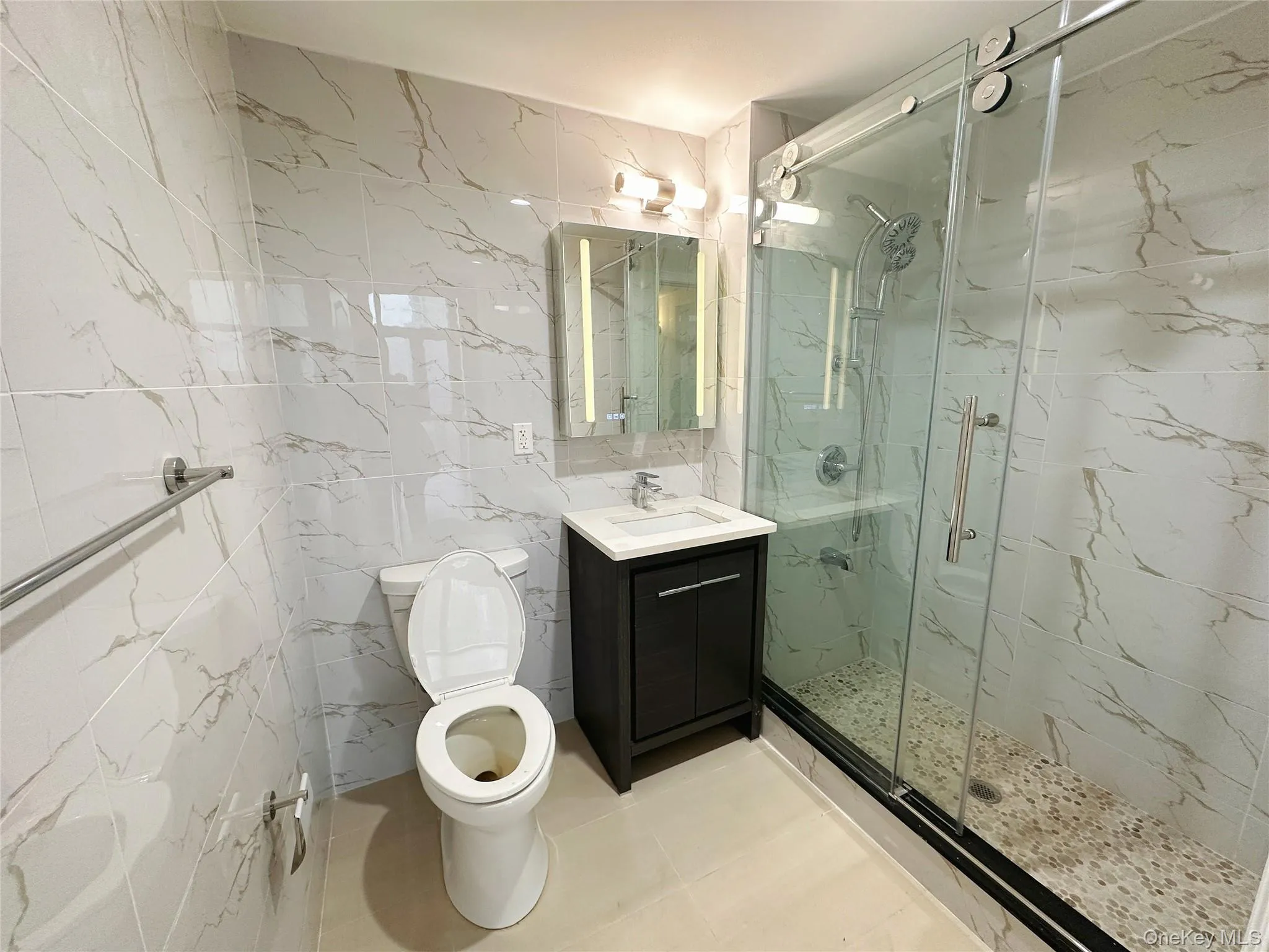 65-18 Austin Street, New York, NY, 2 Bedroom Bedrooms, 5 Room Rooms,2 BathroomBathrooms,Residential Lease,For Rent,Austin,0,1057283 65-18 Austin Street, New York, NY, 2 Bedroom Bedrooms, 5 Room Rooms,2 BathroomBathrooms,Residential Lease,For Rent,Austin,0,1057283
