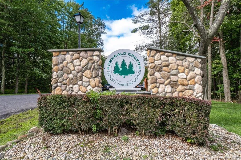 14 Essex Street, Thompson, NY, 3 Bedrooms Bedrooms, 8 Rooms Rooms,2 BathroomsBathrooms,Residential,For Rent,Essex,0,1057286 14 Essex Street, Thompson, NY, 3 Bedrooms Bedrooms, 8 Rooms Rooms,2 BathroomsBathrooms,Residential,For Rent,Essex,0,1057286
