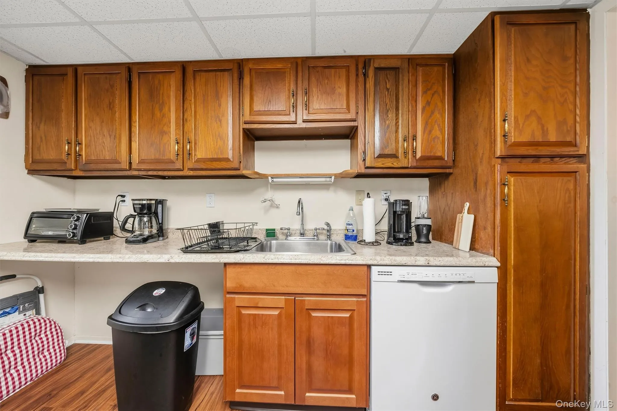 14 Essex Street, Thompson, NY, 3 Bedrooms Bedrooms, 8 Rooms Rooms,2 BathroomsBathrooms,Residential,For Rent,Essex,0,1057286 14 Essex Street, Thompson, NY, 3 Bedrooms Bedrooms, 8 Rooms Rooms,2 BathroomsBathrooms,Residential,For Rent,Essex,0,1057286