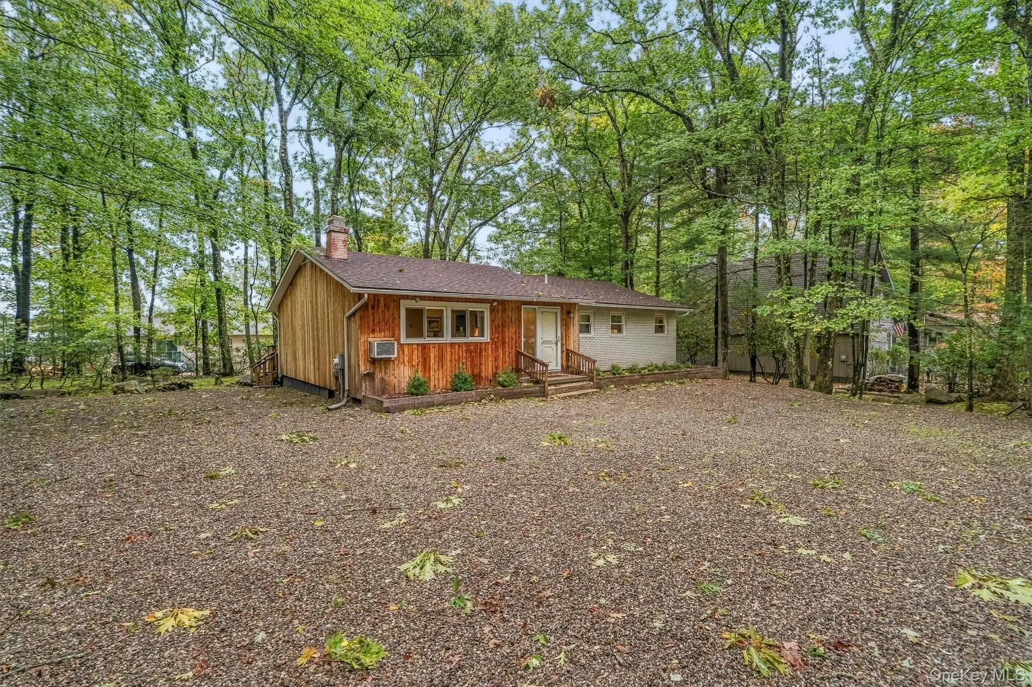 14 Essex Street, Thompson, NY, 3 Bedrooms Bedrooms, 8 Rooms Rooms,2 BathroomsBathrooms,Residential,For Rent,Essex,0,1057286 14 Essex Street, Thompson, NY, 3 Bedrooms Bedrooms, 8 Rooms Rooms,2 BathroomsBathrooms,Residential,For Rent,Essex,0,1057286
