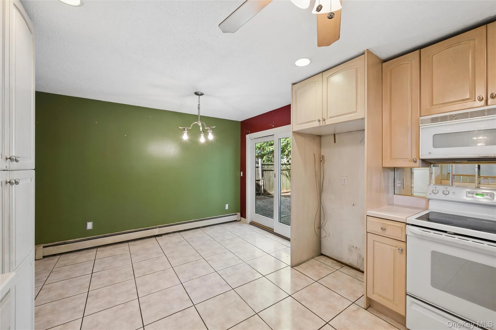 65 Morris Avenue, Brookhaven, NY, 3 Bedrooms Bedrooms, 7 Rooms Rooms,2 BathroomsBathrooms,Residential,For Rent,Morris,0,1057289 65 Morris Avenue, Brookhaven, NY, 3 Bedrooms Bedrooms, 7 Rooms Rooms,2 BathroomsBathrooms,Residential,For Rent,Morris,0,1057289