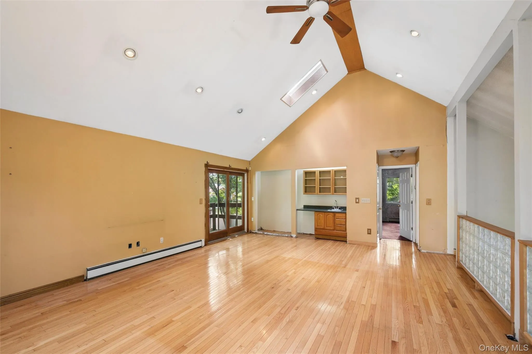 65 Morris Avenue, Brookhaven, NY, 3 Bedrooms Bedrooms, 7 Rooms Rooms,2 BathroomsBathrooms,Residential,For Rent,Morris,0,1057289 65 Morris Avenue, Brookhaven, NY, 3 Bedrooms Bedrooms, 7 Rooms Rooms,2 BathroomsBathrooms,Residential,For Rent,Morris,0,1057289
