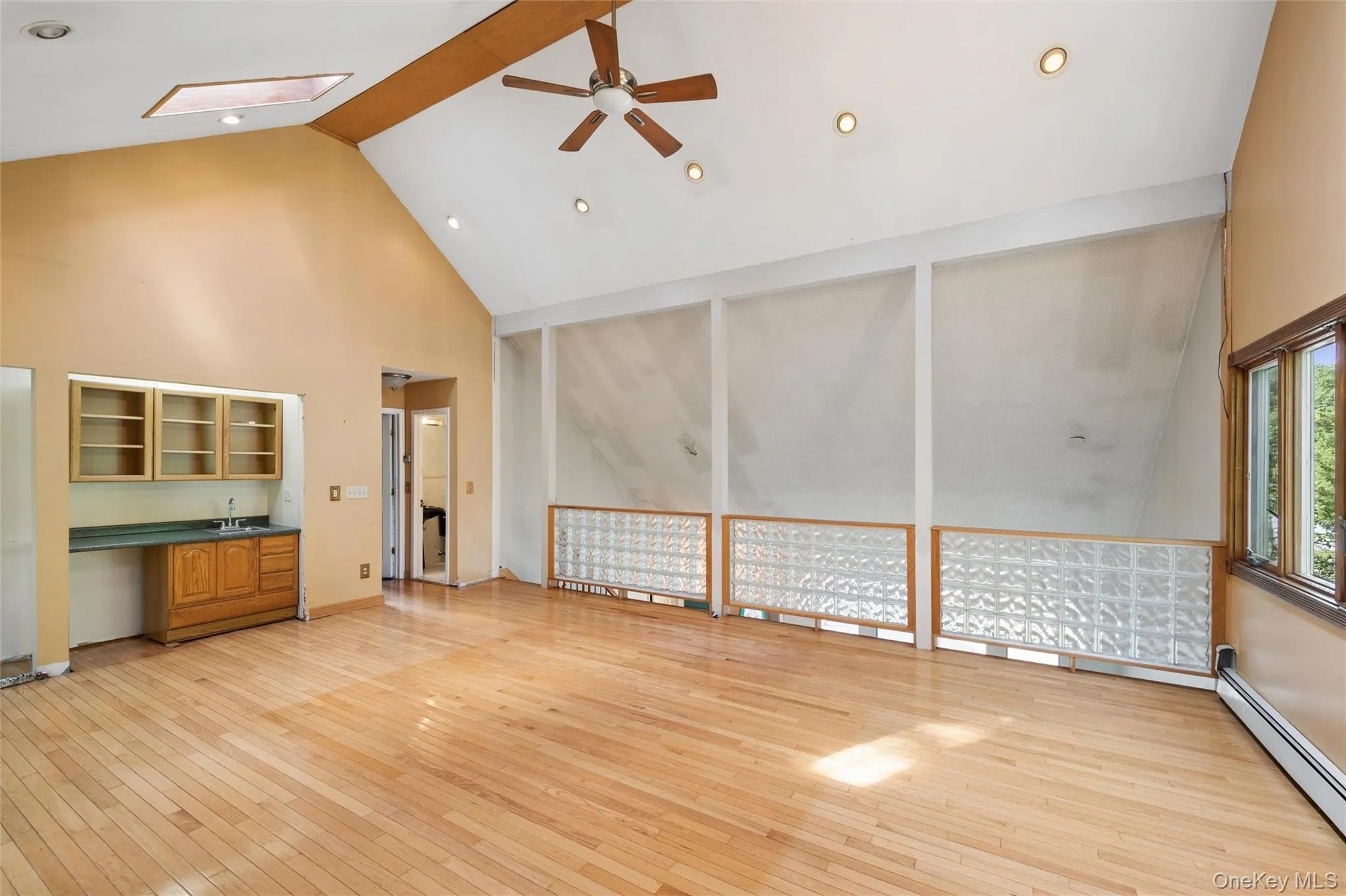 65 Morris Avenue, Brookhaven, NY, 3 Bedrooms Bedrooms, 7 Rooms Rooms,2 BathroomsBathrooms,Residential,For Rent,Morris,0,1057289 65 Morris Avenue, Brookhaven, NY, 3 Bedrooms Bedrooms, 7 Rooms Rooms,2 BathroomsBathrooms,Residential,For Rent,Morris,0,1057289