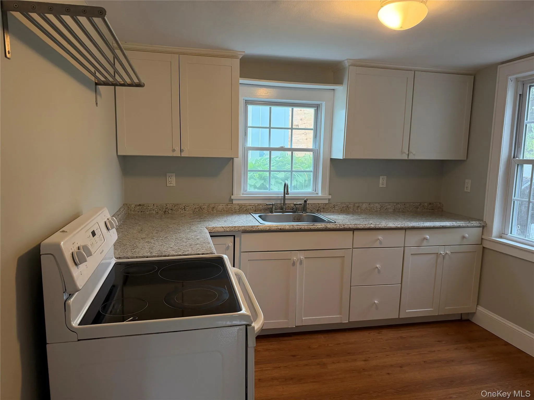 48 Valentine Avenue, Glen Cove, NY, 1 Bedroom Bedrooms, 3 Room Rooms,1 BathroomBathrooms,Residential Lease,For Rent,Valentine,0,1057290 48 Valentine Avenue, Glen Cove, NY, 1 Bedroom Bedrooms, 3 Room Rooms,1 BathroomBathrooms,Residential Lease,For Rent,Valentine,0,1057290