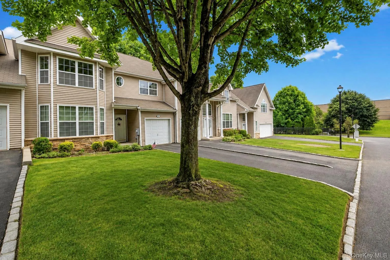 3 Arielle Court, Islip, NY, 3 Bedrooms Bedrooms, 12 Rooms Rooms,2 BathroomsBathrooms,Residential,For Rent,Arielle,0,1057301 3 Arielle Court, Islip, NY, 3 Bedrooms Bedrooms, 12 Rooms Rooms,2 BathroomsBathrooms,Residential,For Rent,Arielle,0,1057301
