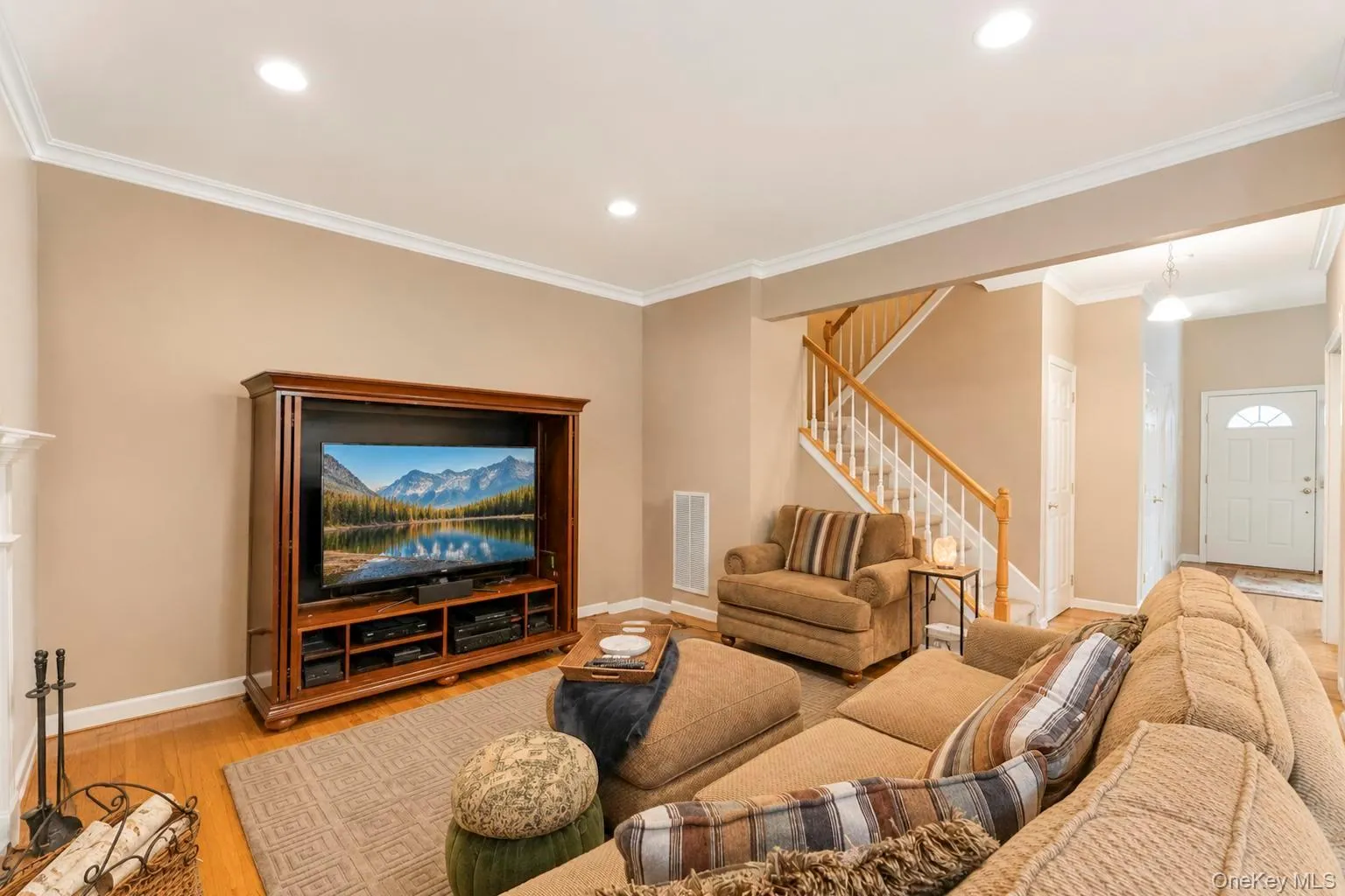 3 Arielle Court, Islip, NY, 3 Bedrooms Bedrooms, 12 Rooms Rooms,2 BathroomsBathrooms,Residential,For Rent,Arielle,0,1057301 3 Arielle Court, Islip, NY, 3 Bedrooms Bedrooms, 12 Rooms Rooms,2 BathroomsBathrooms,Residential,For Rent,Arielle,0,1057301