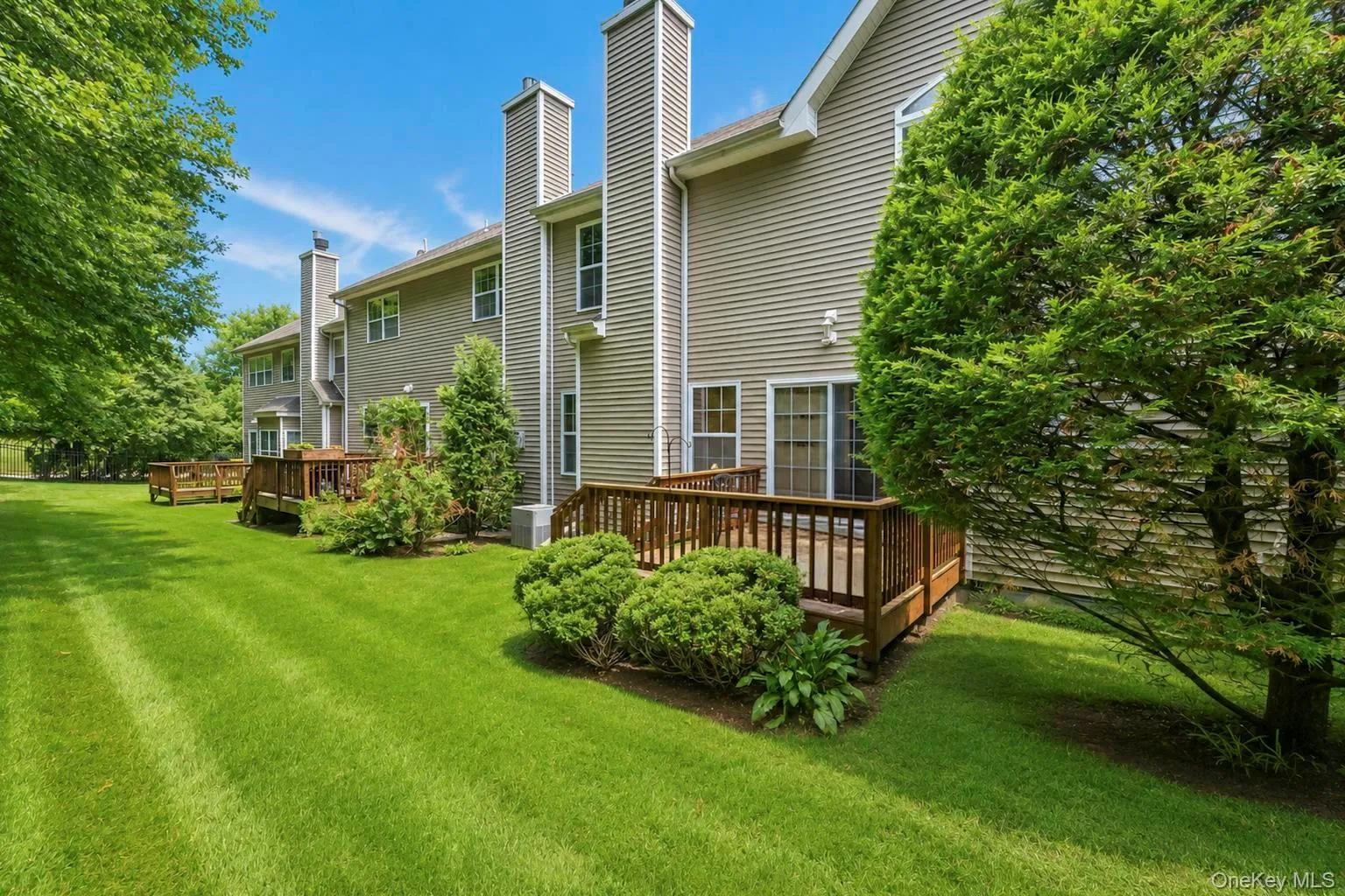 3 Arielle Court, Islip, NY, 3 Bedrooms Bedrooms, 12 Rooms Rooms,2 BathroomsBathrooms,Residential,For Rent,Arielle,0,1057301 3 Arielle Court, Islip, NY, 3 Bedrooms Bedrooms, 12 Rooms Rooms,2 BathroomsBathrooms,Residential,For Rent,Arielle,0,1057301