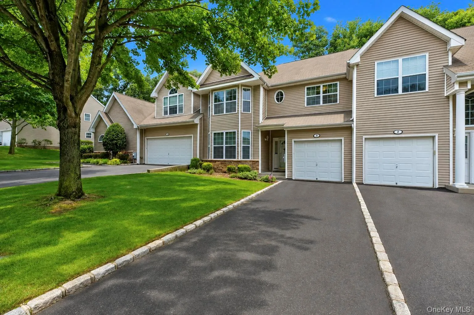 3 Arielle Court, Islip, NY, 3 Bedrooms Bedrooms, 12 Rooms Rooms,2 BathroomsBathrooms,Residential,For Rent,Arielle,0,1057301 3 Arielle Court, Islip, NY, 3 Bedrooms Bedrooms, 12 Rooms Rooms,2 BathroomsBathrooms,Residential,For Rent,Arielle,0,1057301