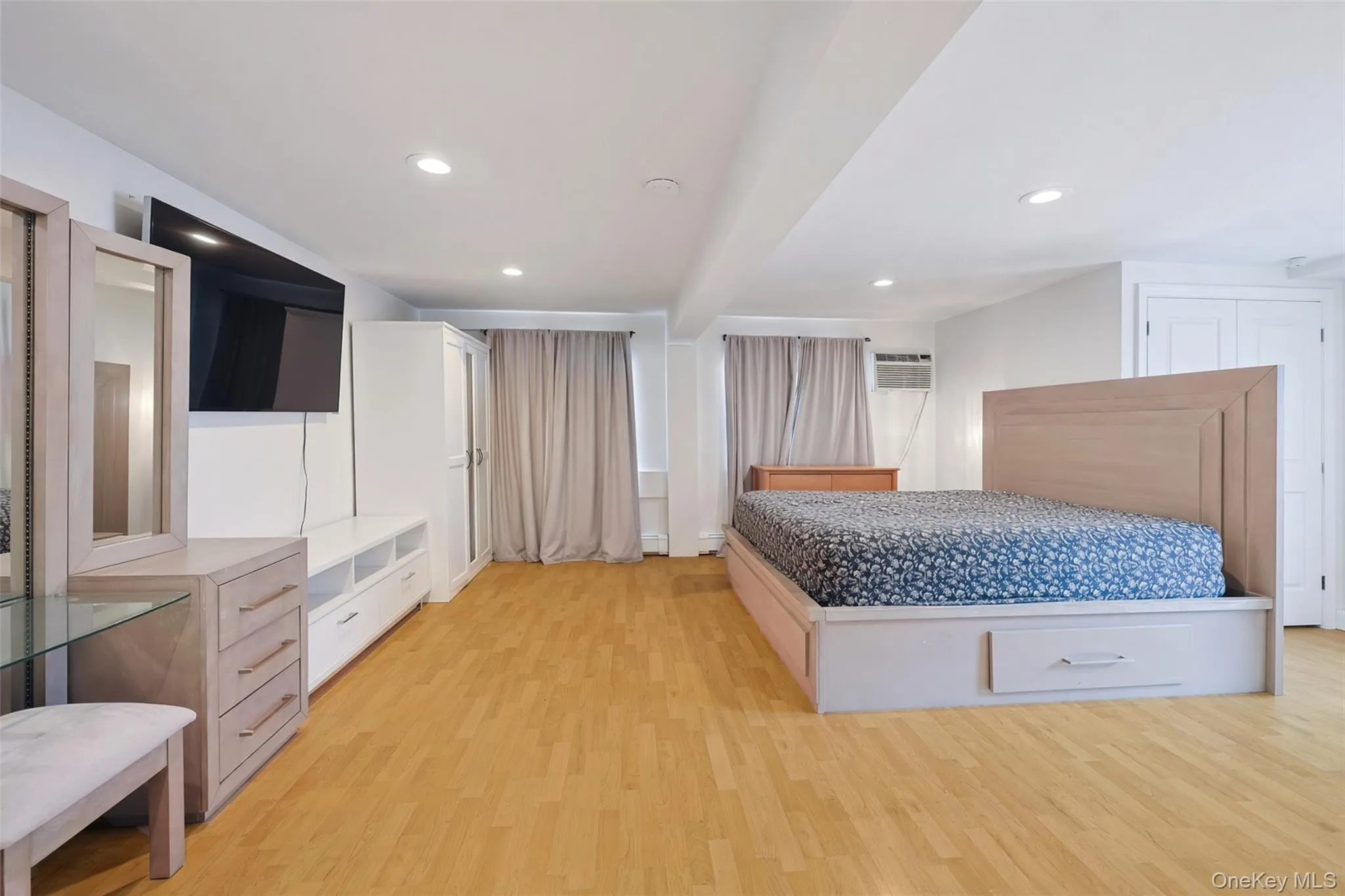 46 Convent Road, Oyster Bay, NY, 4 Bedrooms Bedrooms, 11 Rooms Rooms,3 BathroomsBathrooms,Residential,For Rent,Convent,0,1057302 46 Convent Road, Oyster Bay, NY, 4 Bedrooms Bedrooms, 11 Rooms Rooms,3 BathroomsBathrooms,Residential,For Rent,Convent,0,1057302