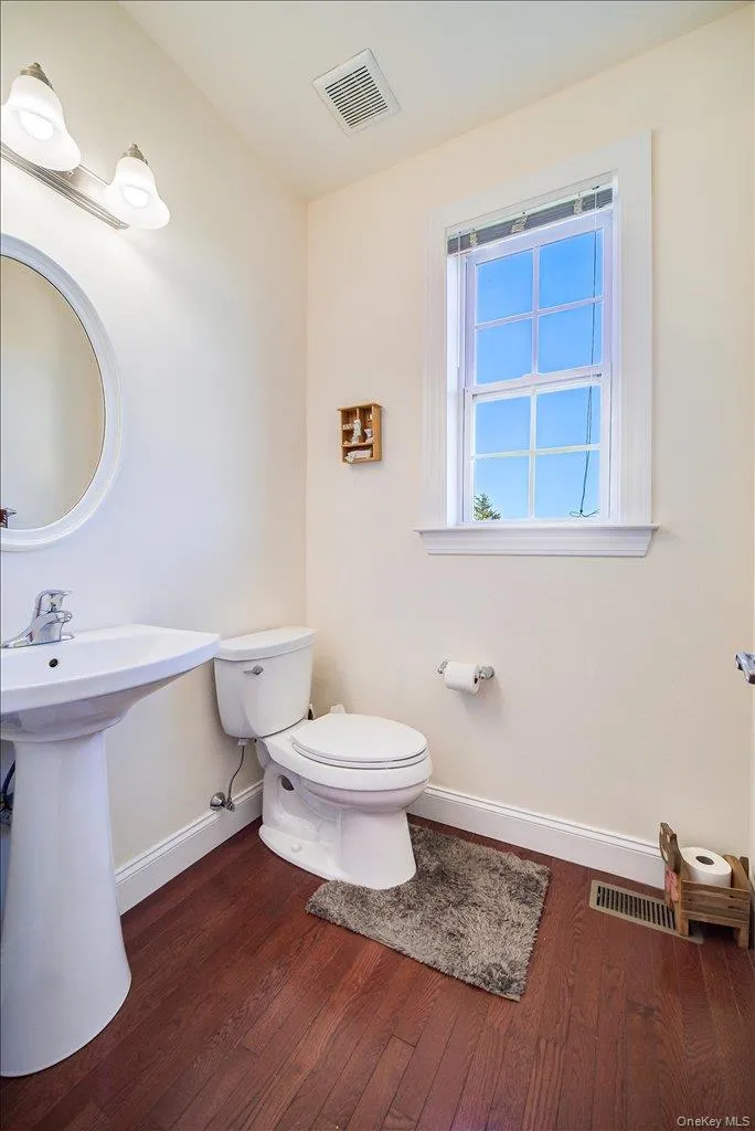 34 Brandywine Road, New Windsor, NY, 4 Bedrooms Bedrooms, 10 Rooms Rooms,2 BathroomsBathrooms,Residential,For Rent,Brandywine,0,1057307 34 Brandywine Road, New Windsor, NY, 4 Bedrooms Bedrooms, 10 Rooms Rooms,2 BathroomsBathrooms,Residential,For Rent,Brandywine,0,1057307