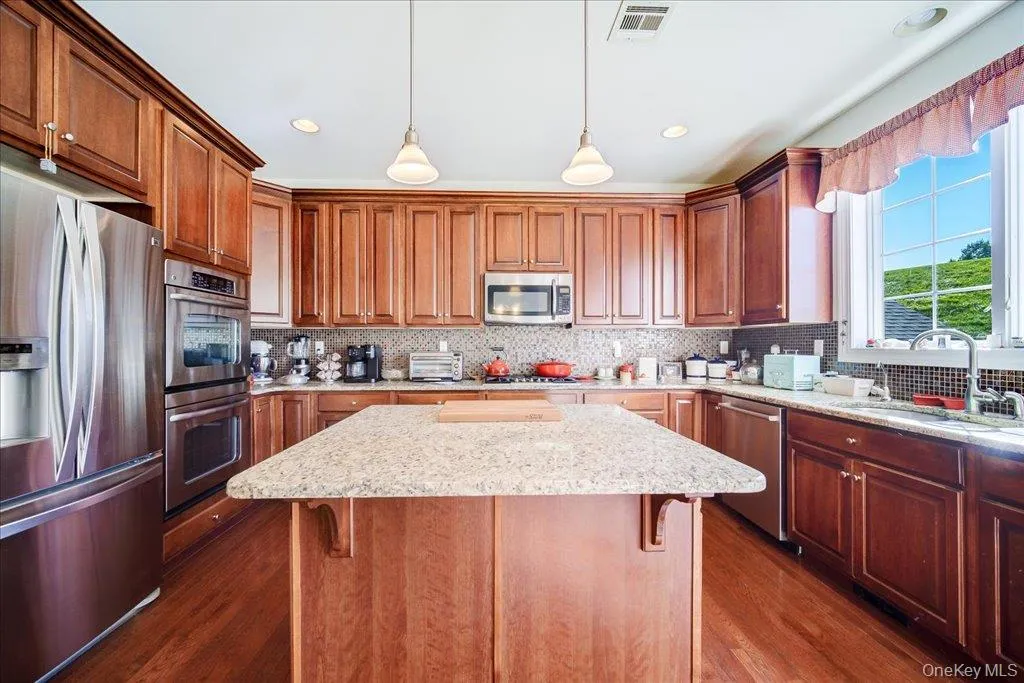 34 Brandywine Road, New Windsor, NY, 4 Bedrooms Bedrooms, 10 Rooms Rooms,2 BathroomsBathrooms,Residential,For Rent,Brandywine,0,1057307 34 Brandywine Road, New Windsor, NY, 4 Bedrooms Bedrooms, 10 Rooms Rooms,2 BathroomsBathrooms,Residential,For Rent,Brandywine,0,1057307