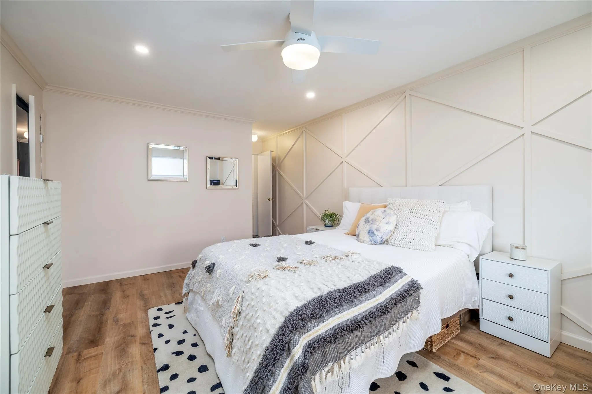 360 Shore Road, Long Beach, NY, 1 Bedroom Bedrooms, 3 Rooms Rooms,1 BathroomBathrooms,Residential Lease,For Rent,Shore,0,1057308 360 Shore Road, Long Beach, NY, 1 Bedroom Bedrooms, 3 Rooms Rooms,1 BathroomBathrooms,Residential Lease,For Rent,Shore,0,1057308