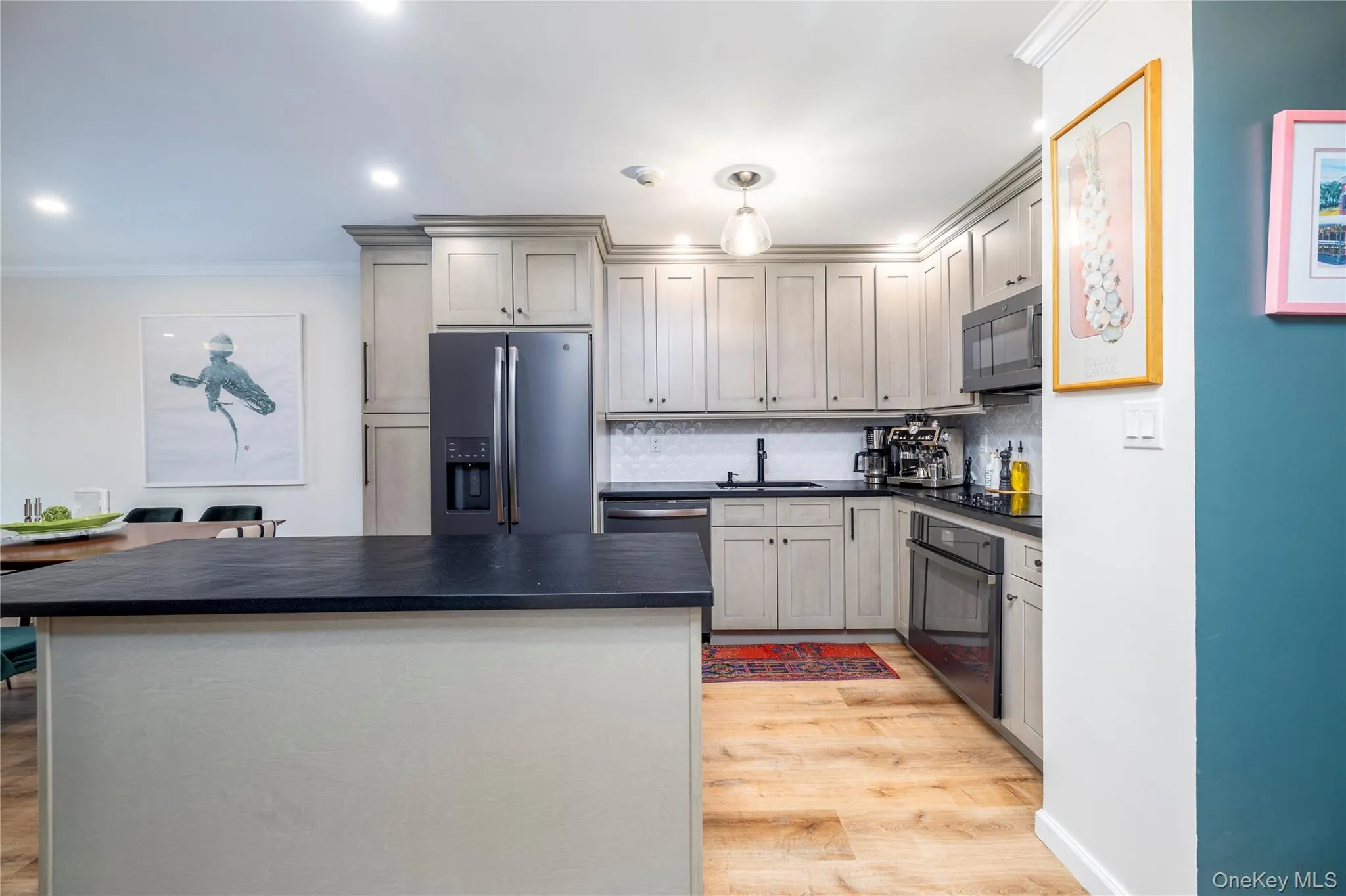360 Shore Road, Long Beach, NY, 1 Bedroom Bedrooms, 3 Rooms Rooms,1 BathroomBathrooms,Residential Lease,For Rent,Shore,0,1057308 360 Shore Road, Long Beach, NY, 1 Bedroom Bedrooms, 3 Rooms Rooms,1 BathroomBathrooms,Residential Lease,For Rent,Shore,0,1057308