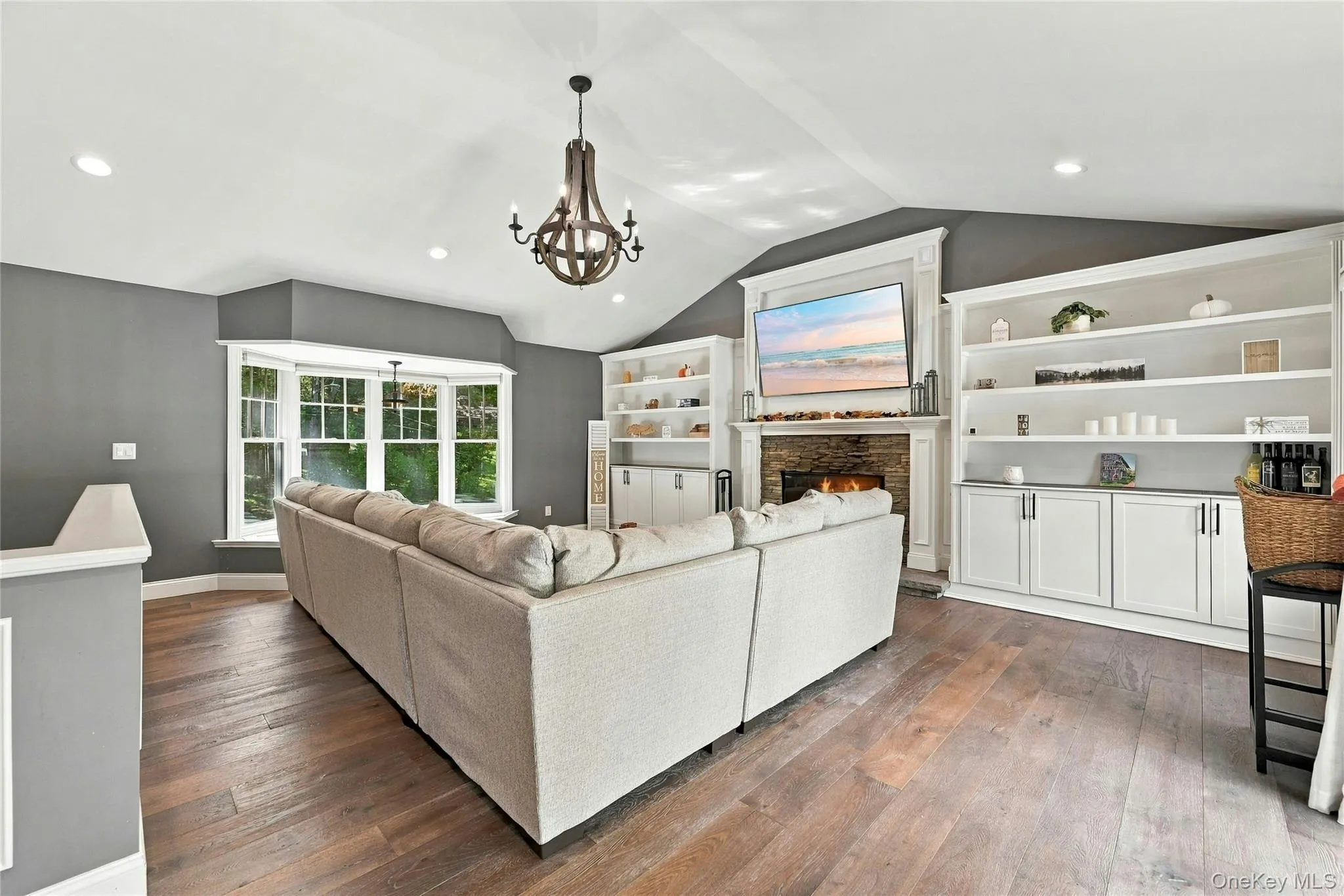 82 Oakwood Drive, Riverhead, NY, 4 Bedrooms Bedrooms, 13 Rooms Rooms,1 BathroomBathrooms,Residential,For Rent,Oakwood,0,1057309 82 Oakwood Drive, Riverhead, NY, 4 Bedrooms Bedrooms, 13 Rooms Rooms,1 BathroomBathrooms,Residential,For Rent,Oakwood,0,1057309
